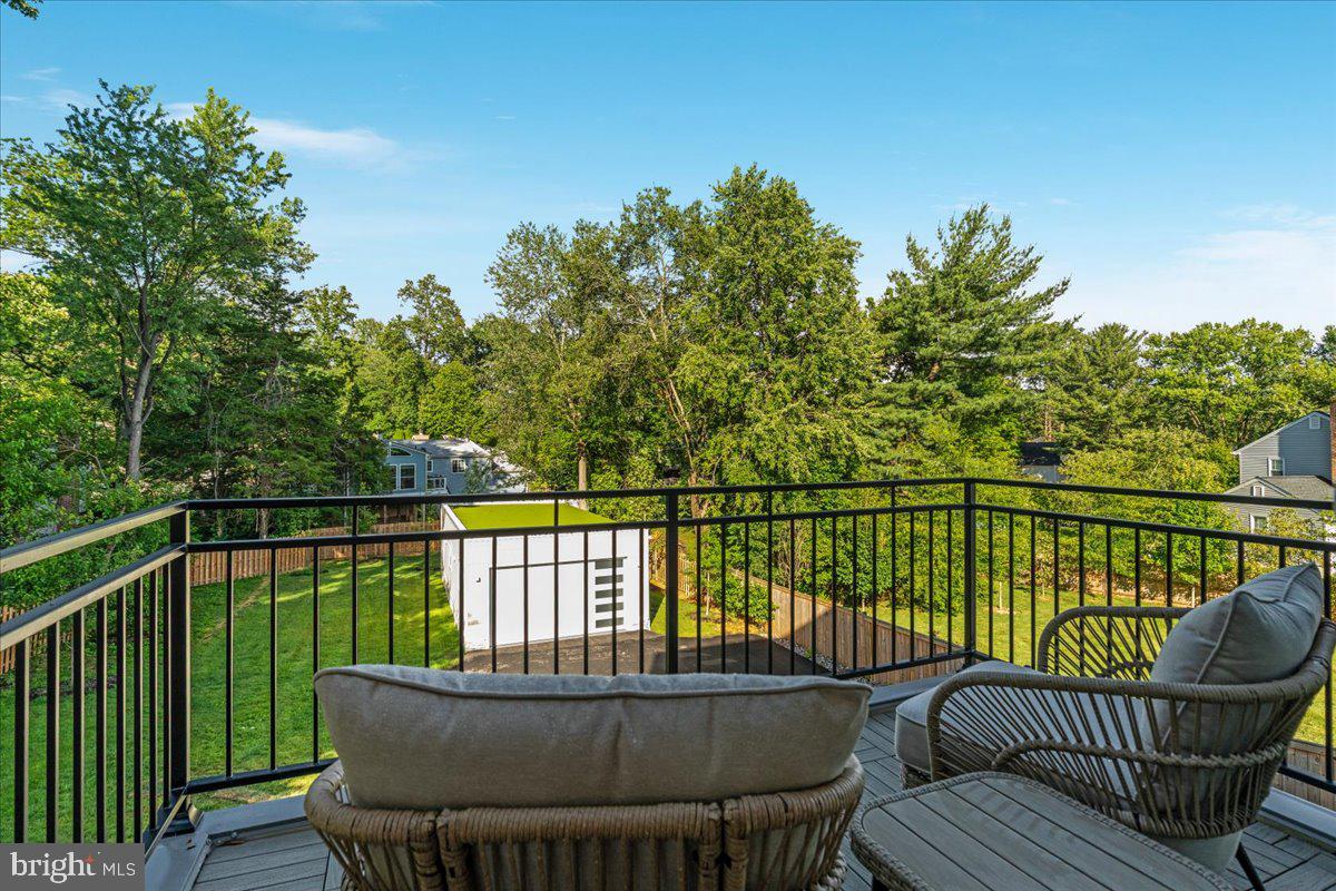 EDGELEA - Residential
