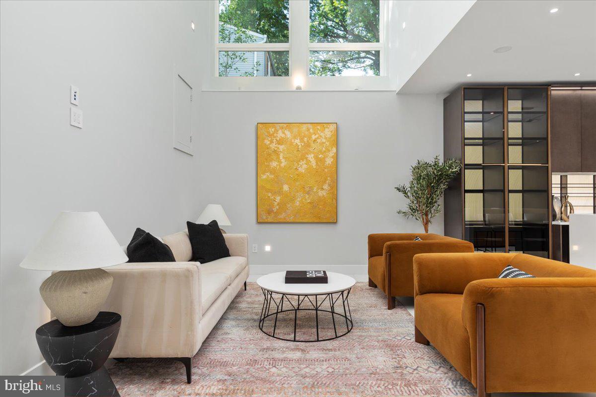 EDGELEA - Residential