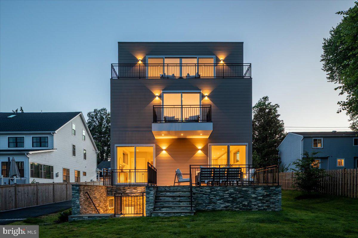 EDGELEA - Residential