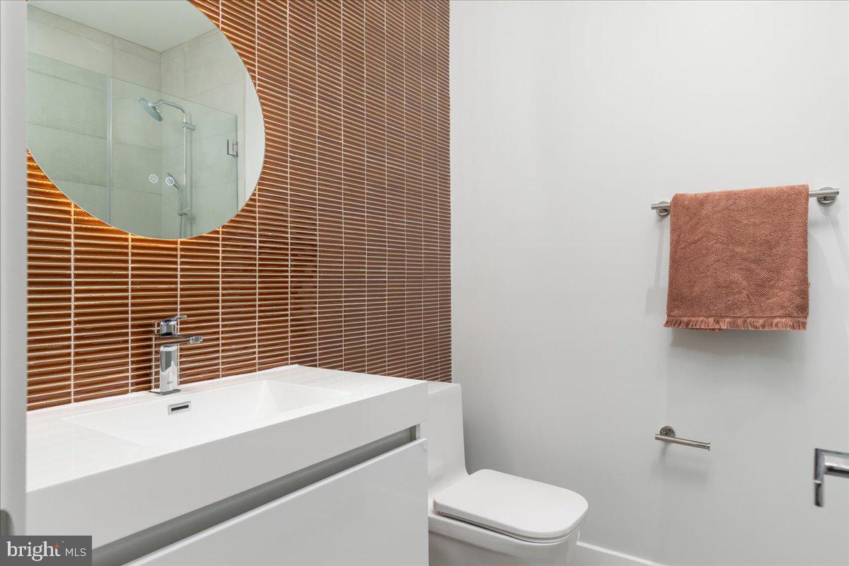 EDGELEA - Residential