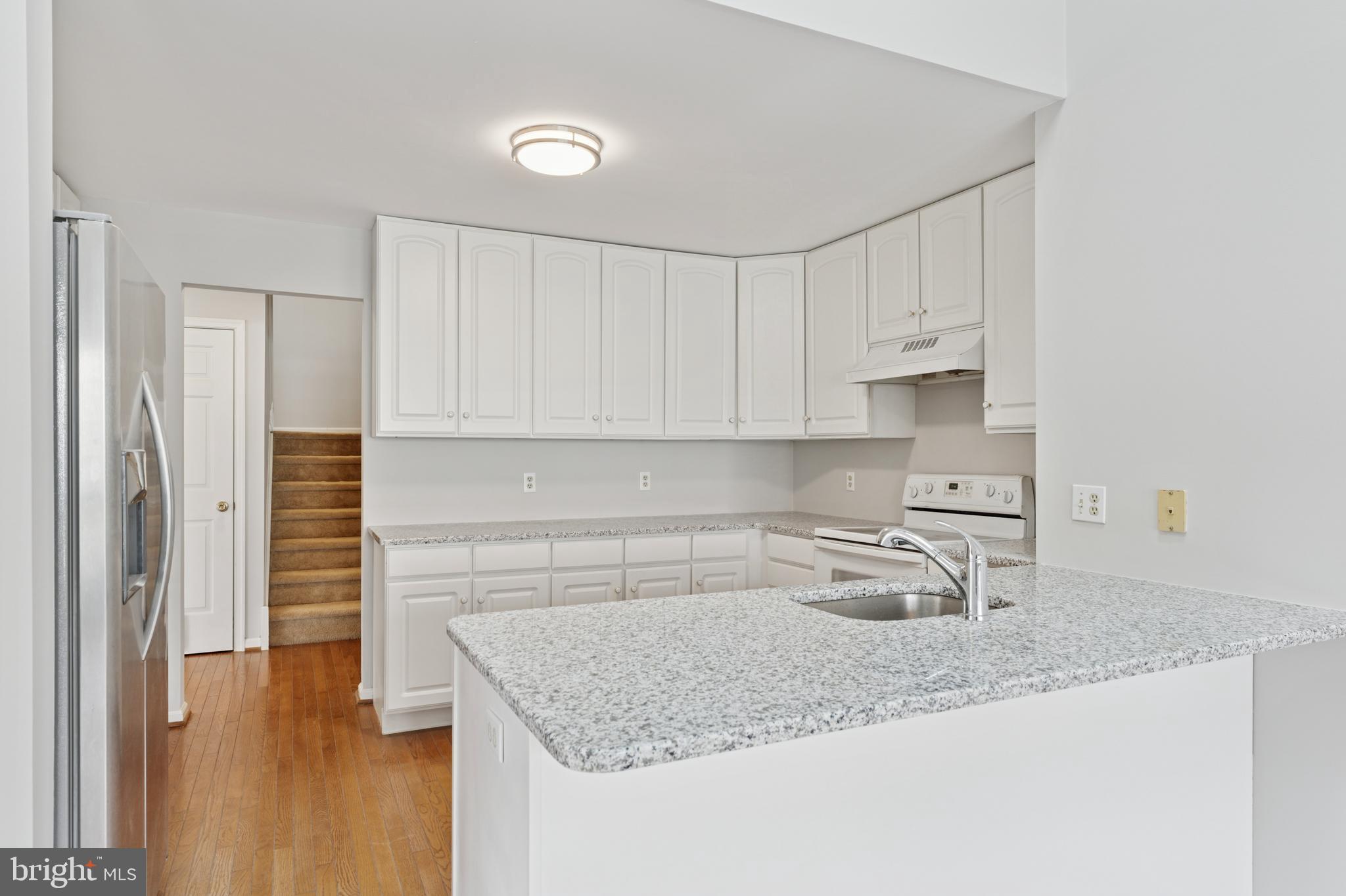 WILLOWDALE CROSSIN - Residential Lease