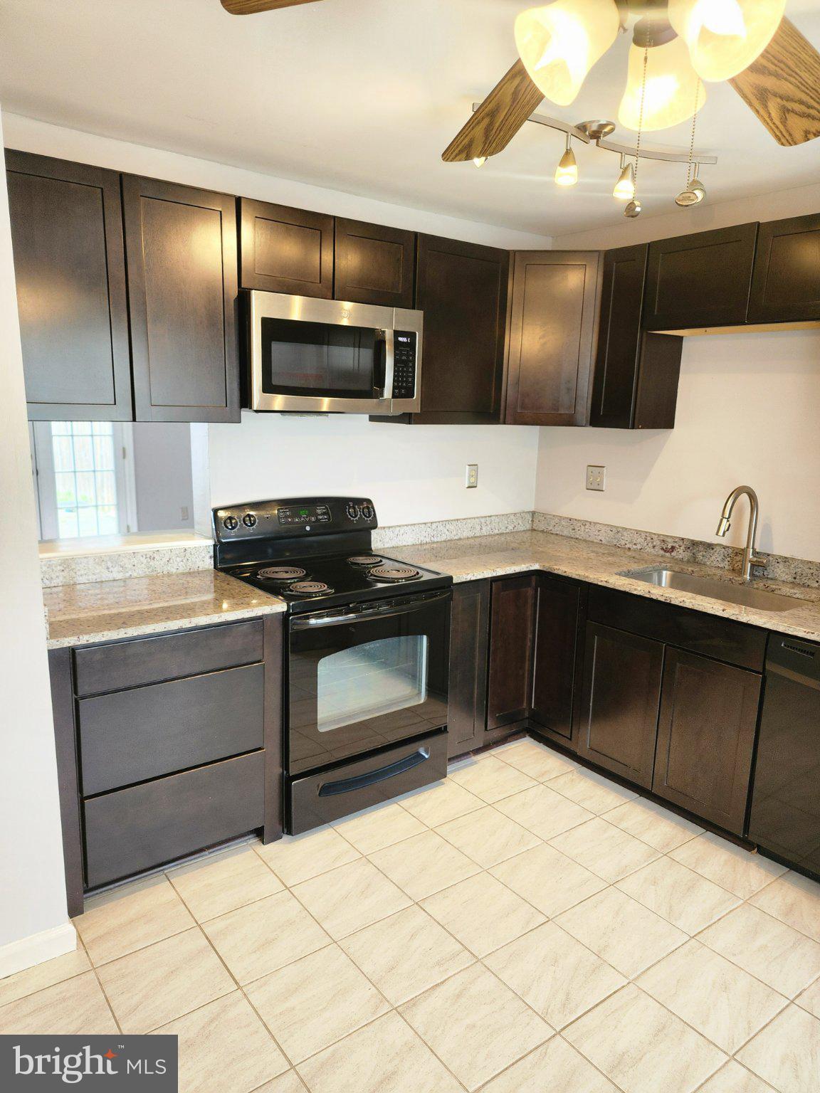 LAKE VILLAGE MANOR - Residential