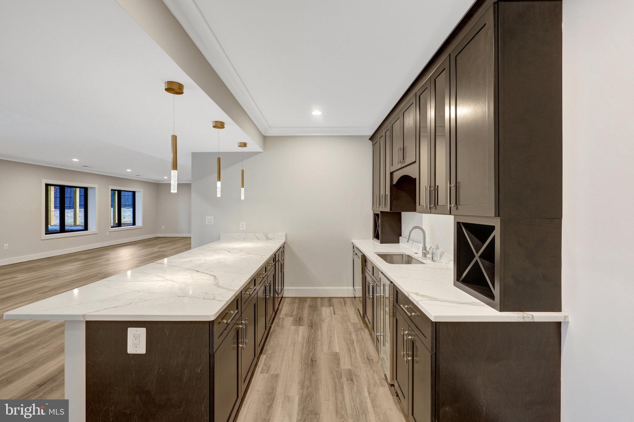 BREEZEWOOD - Residential