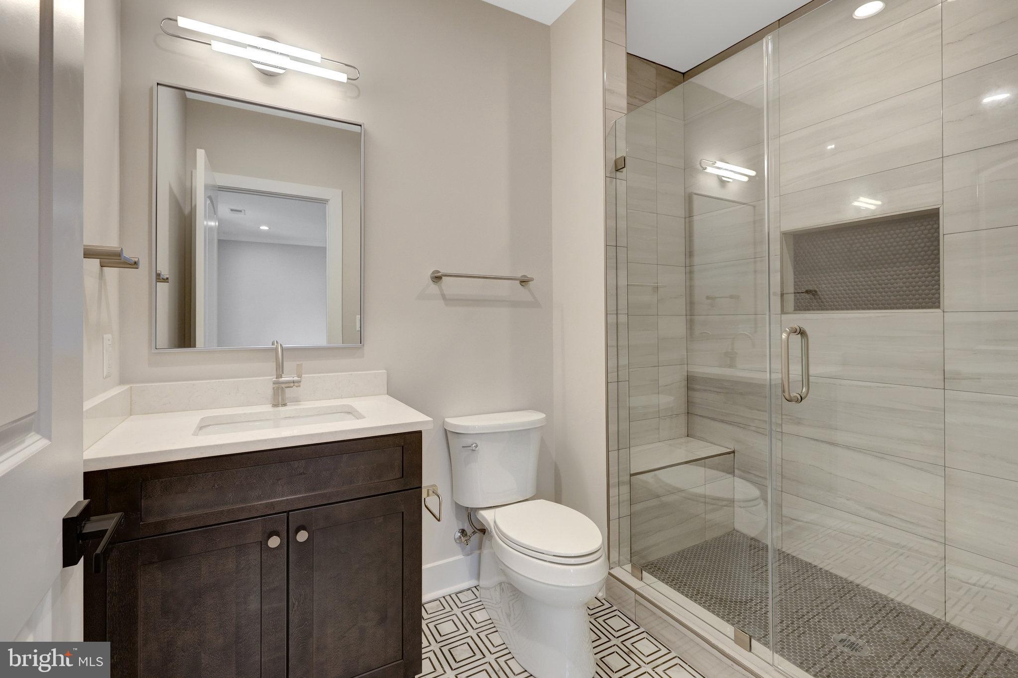 BREEZEWOOD - Residential