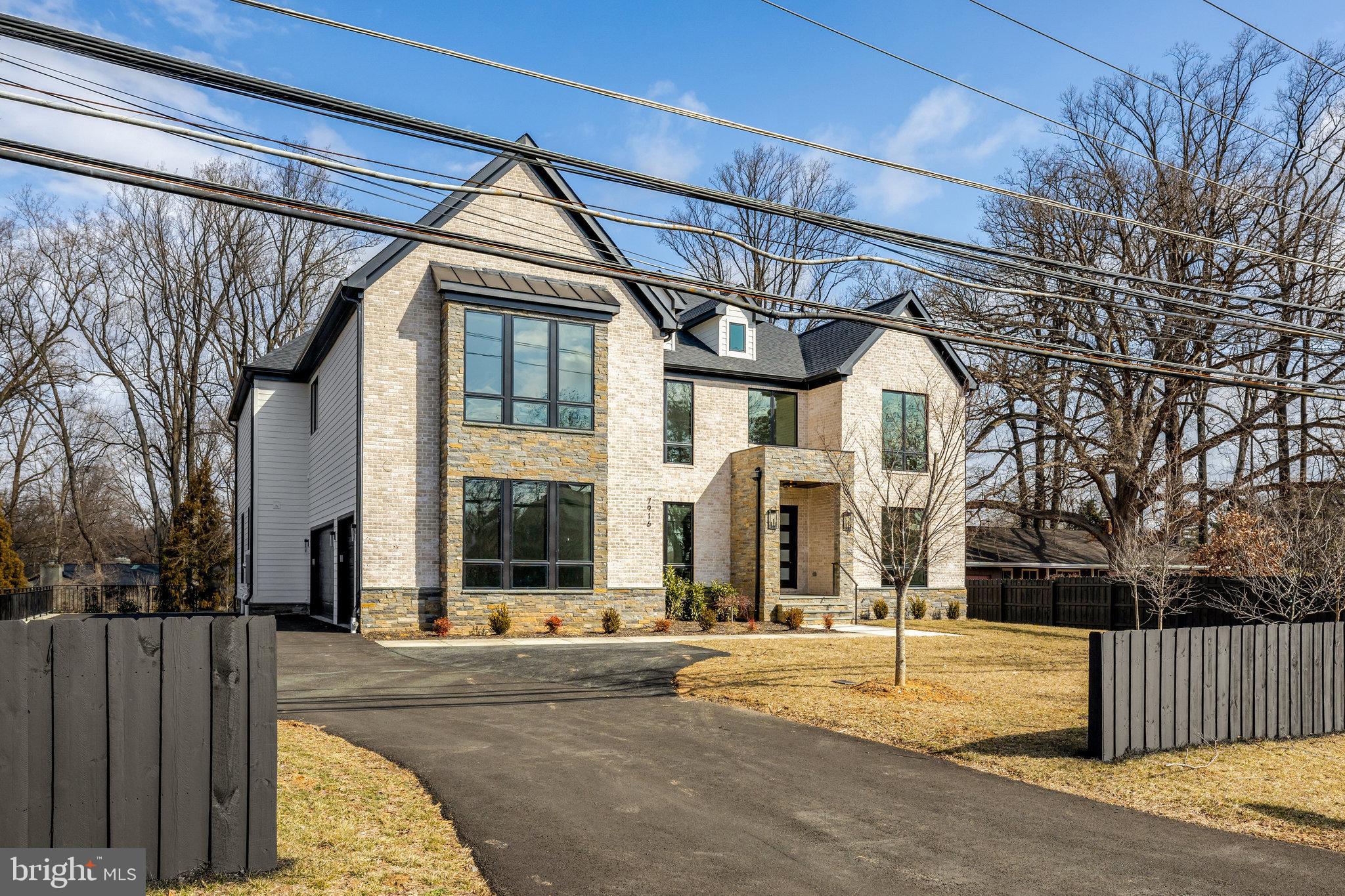 BREEZEWOOD - Residential