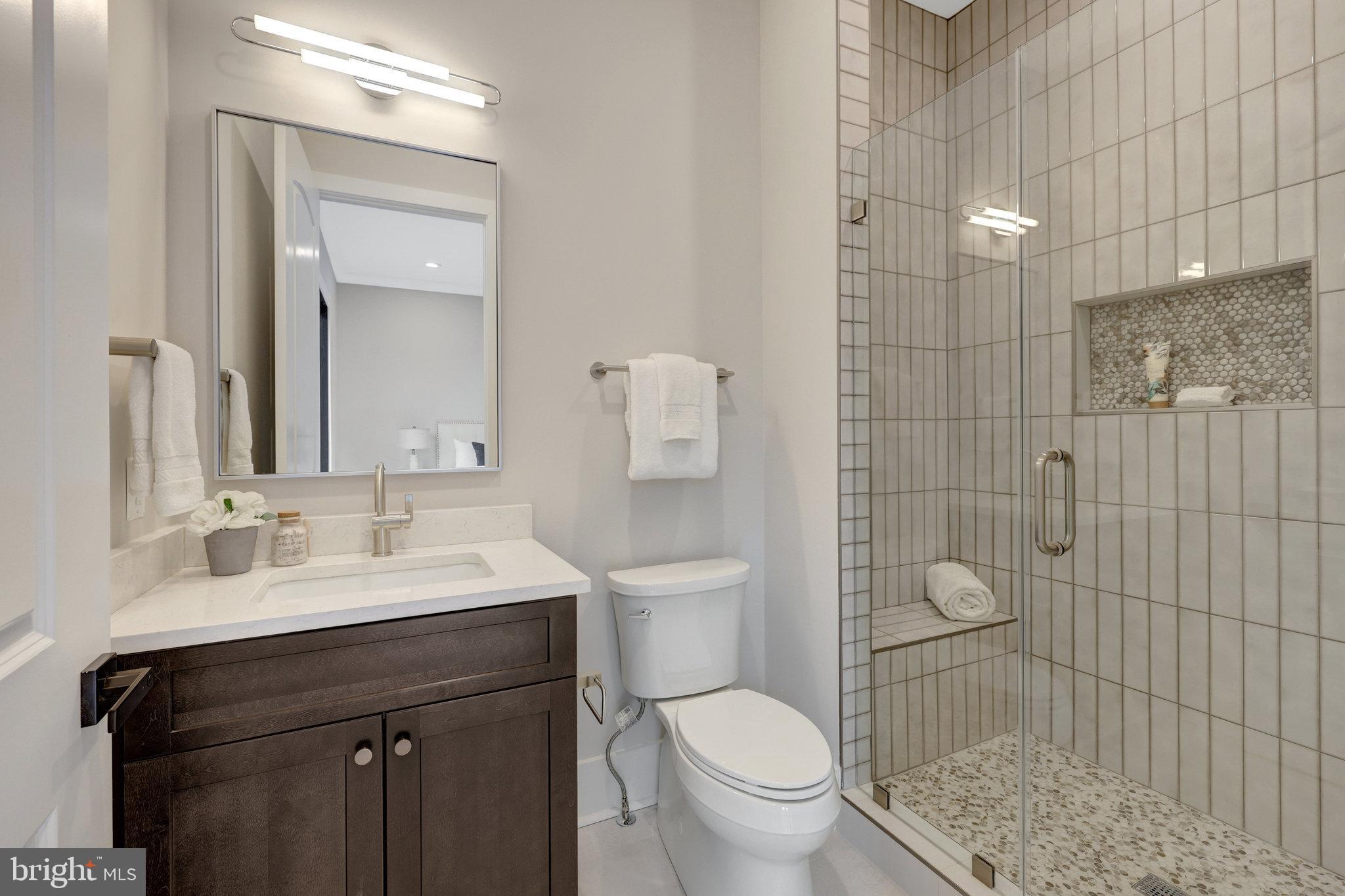BREEZEWOOD - Residential