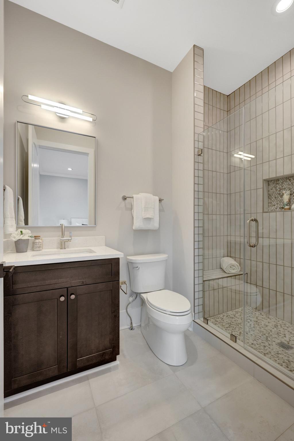 BREEZEWOOD - Residential