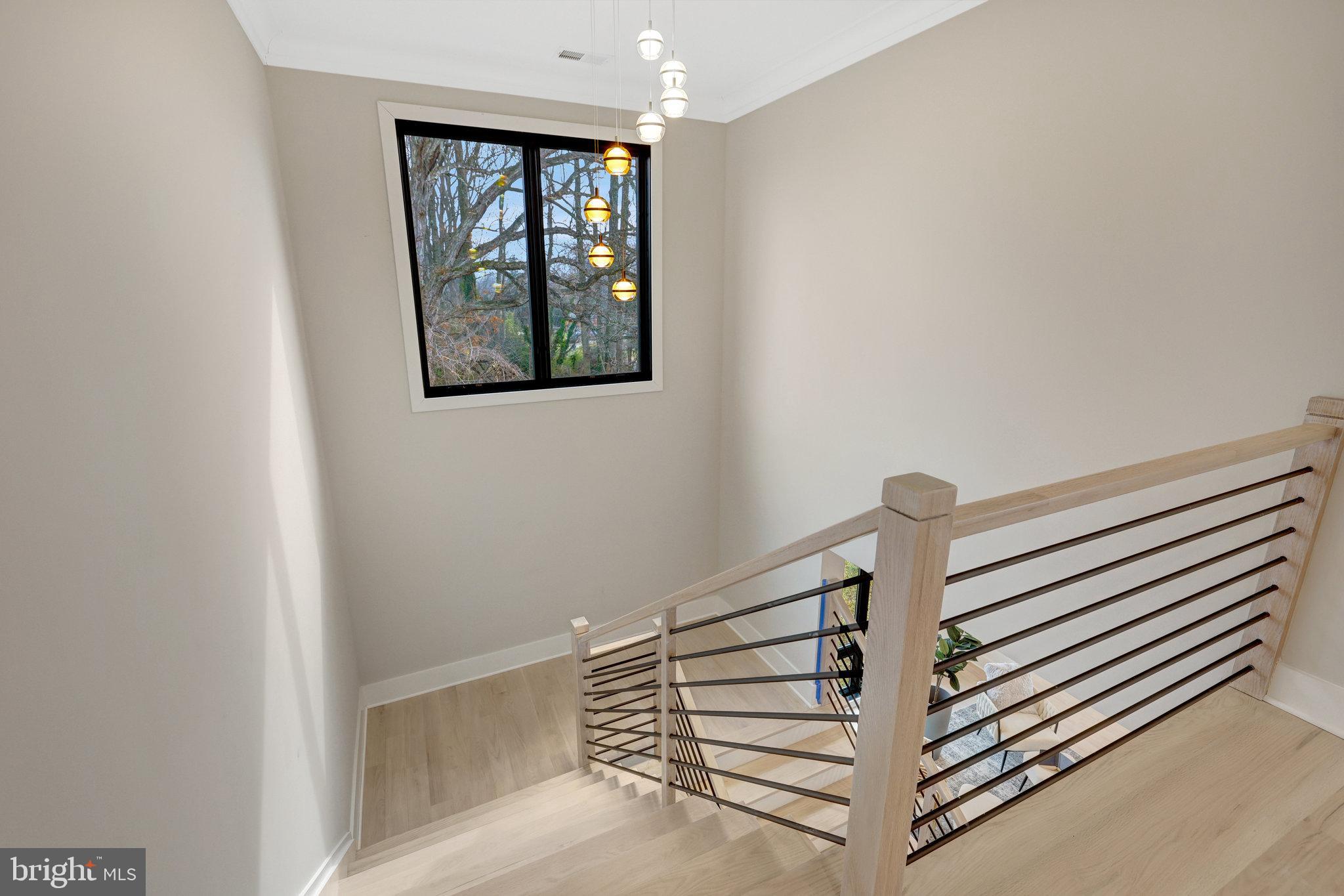 BREEZEWOOD - Residential