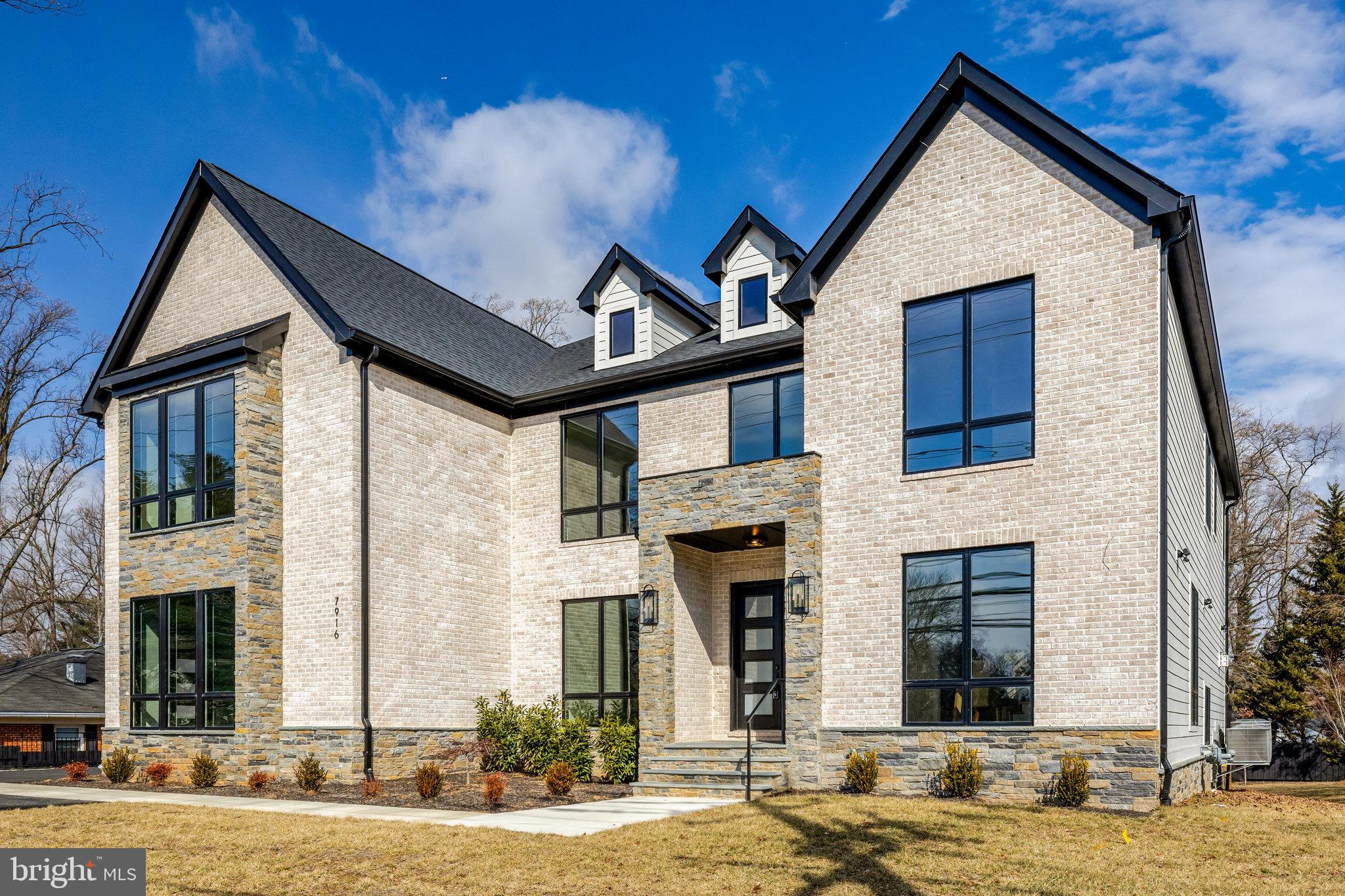 BREEZEWOOD - Residential