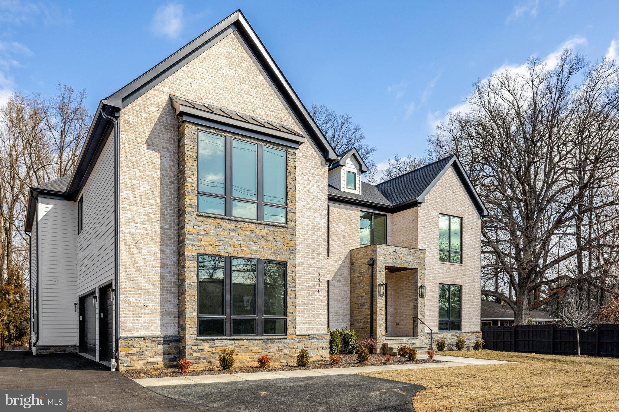 BREEZEWOOD - Residential