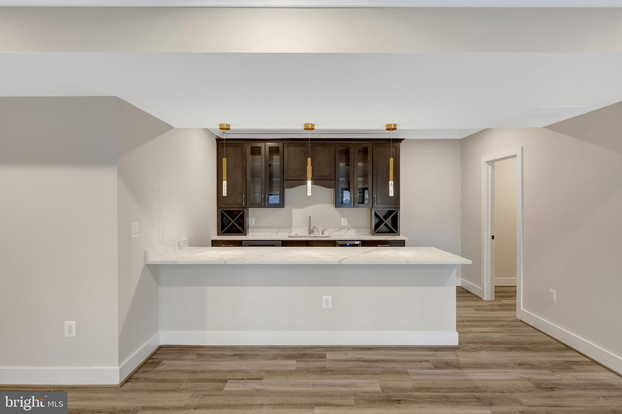 BREEZEWOOD - Residential