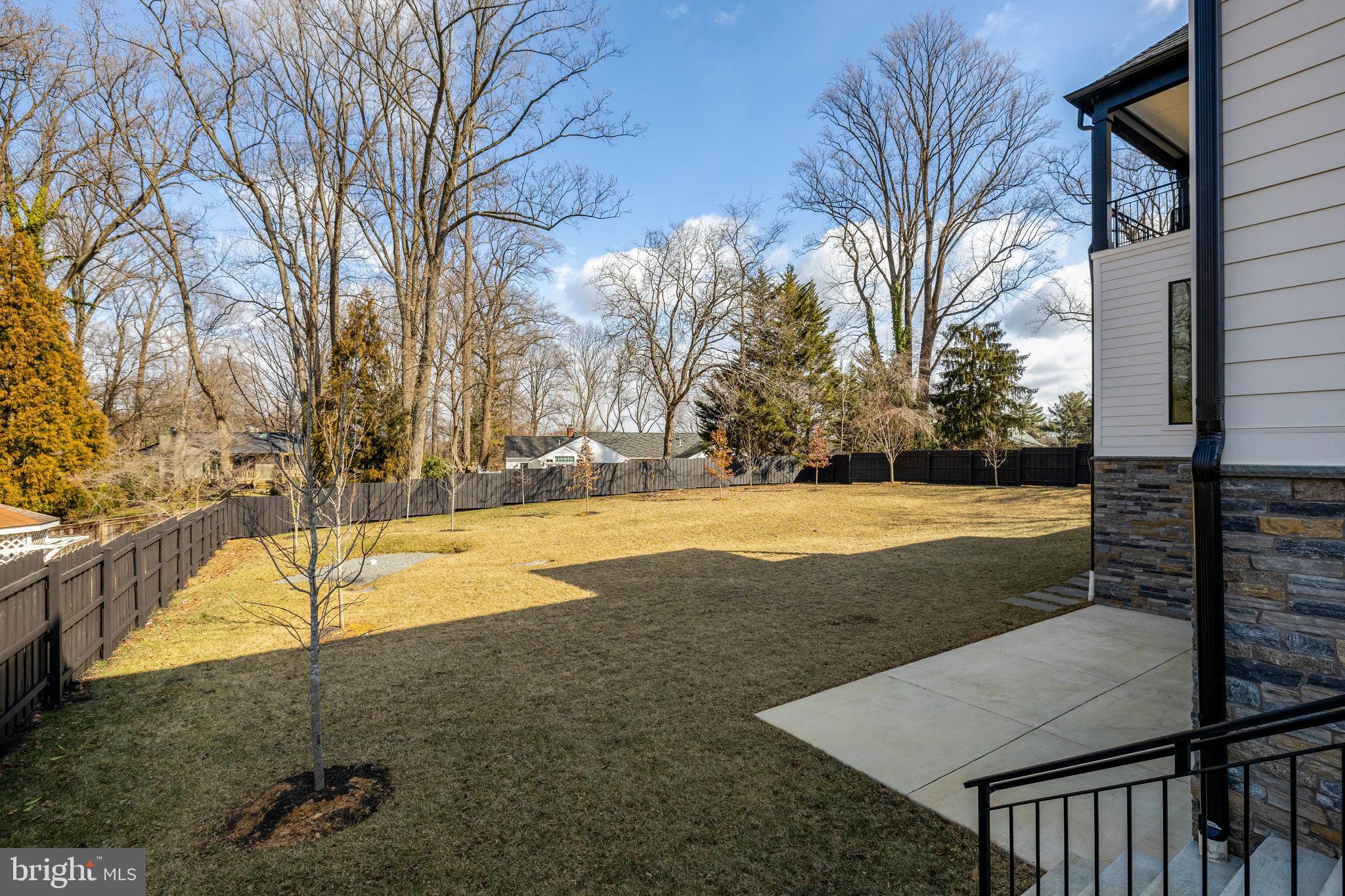 BREEZEWOOD - Residential