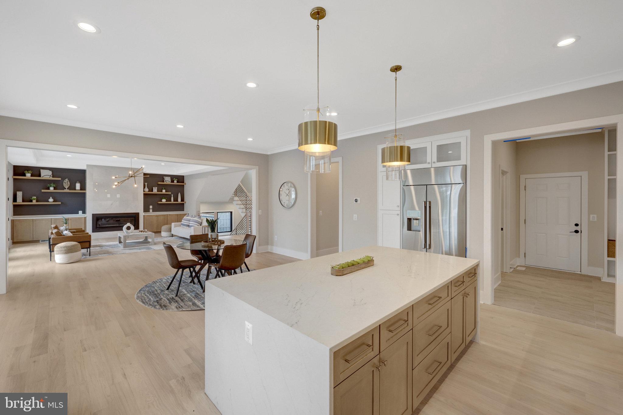 BREEZEWOOD - Residential