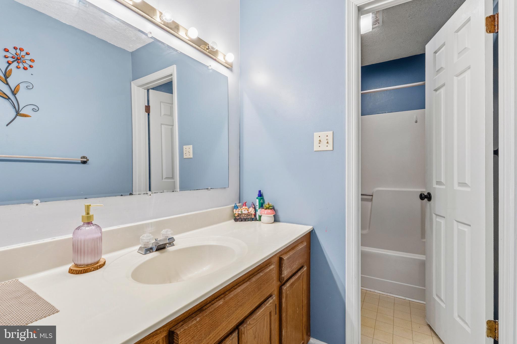 LAFAYETTE RIDGE - Residential