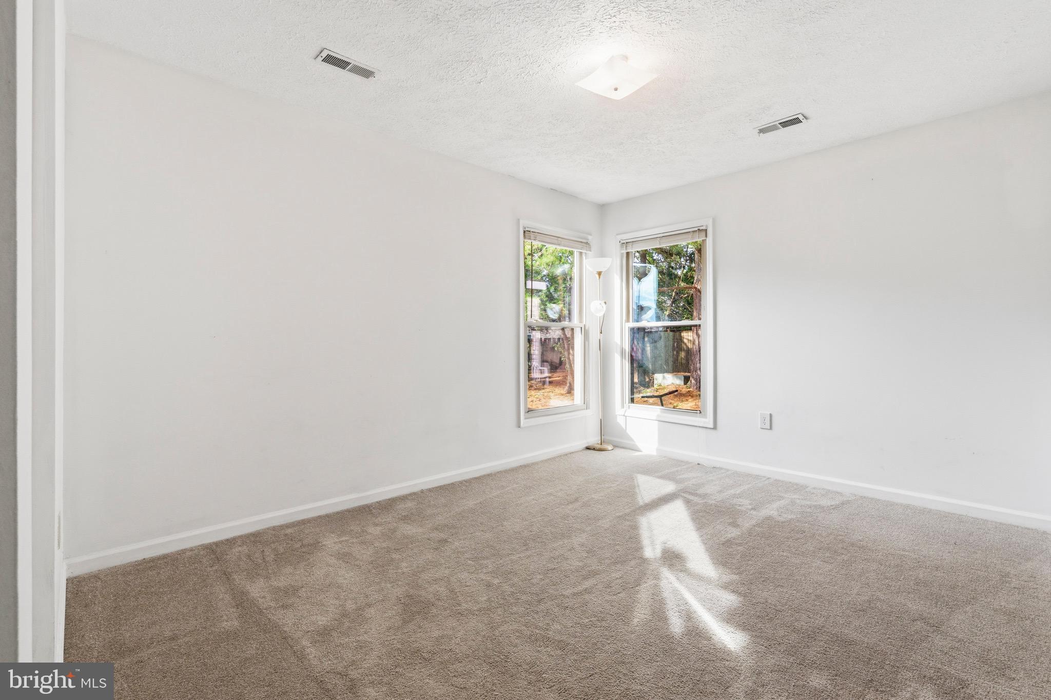 LAFAYETTE RIDGE - Residential
