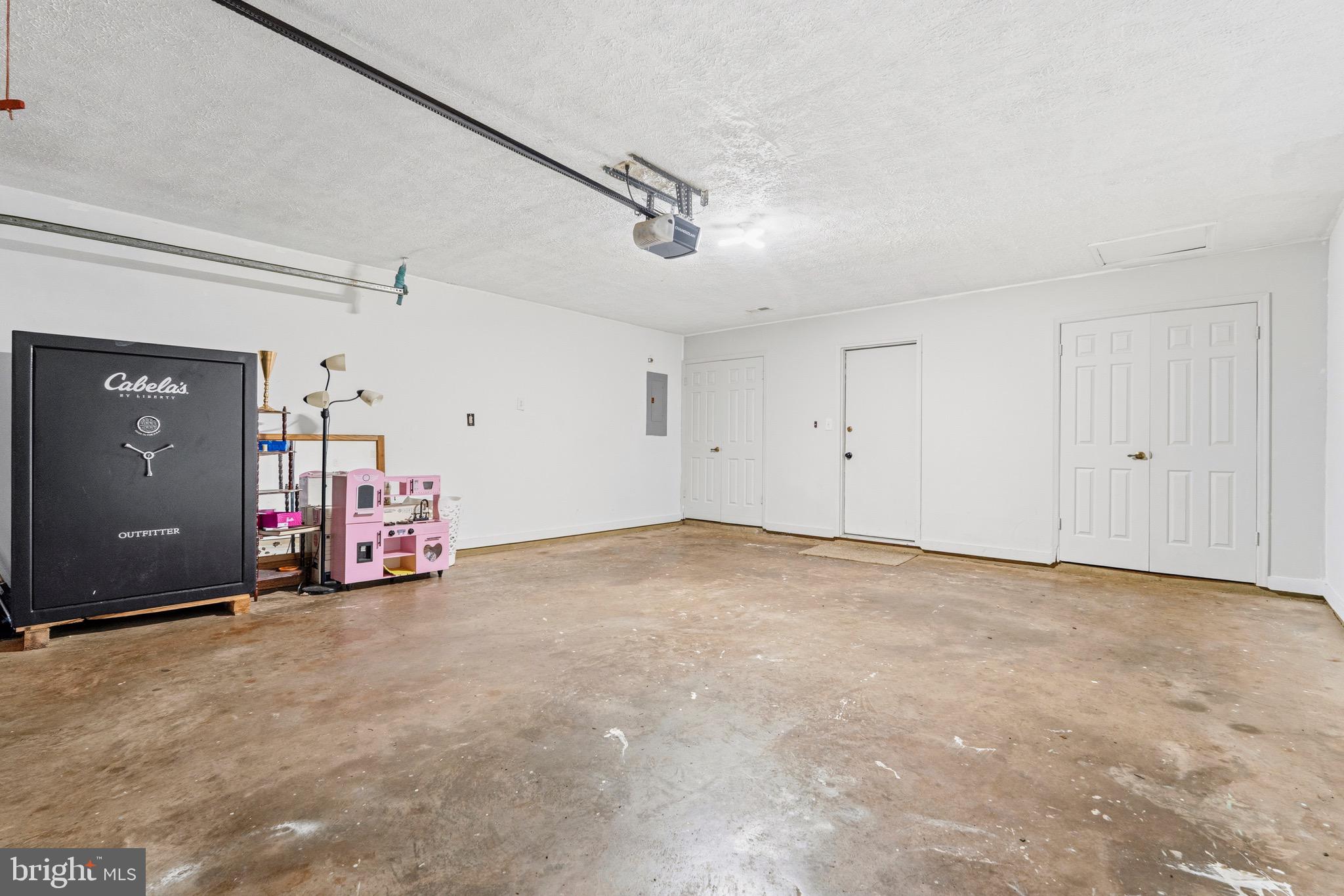 LAFAYETTE RIDGE - Residential