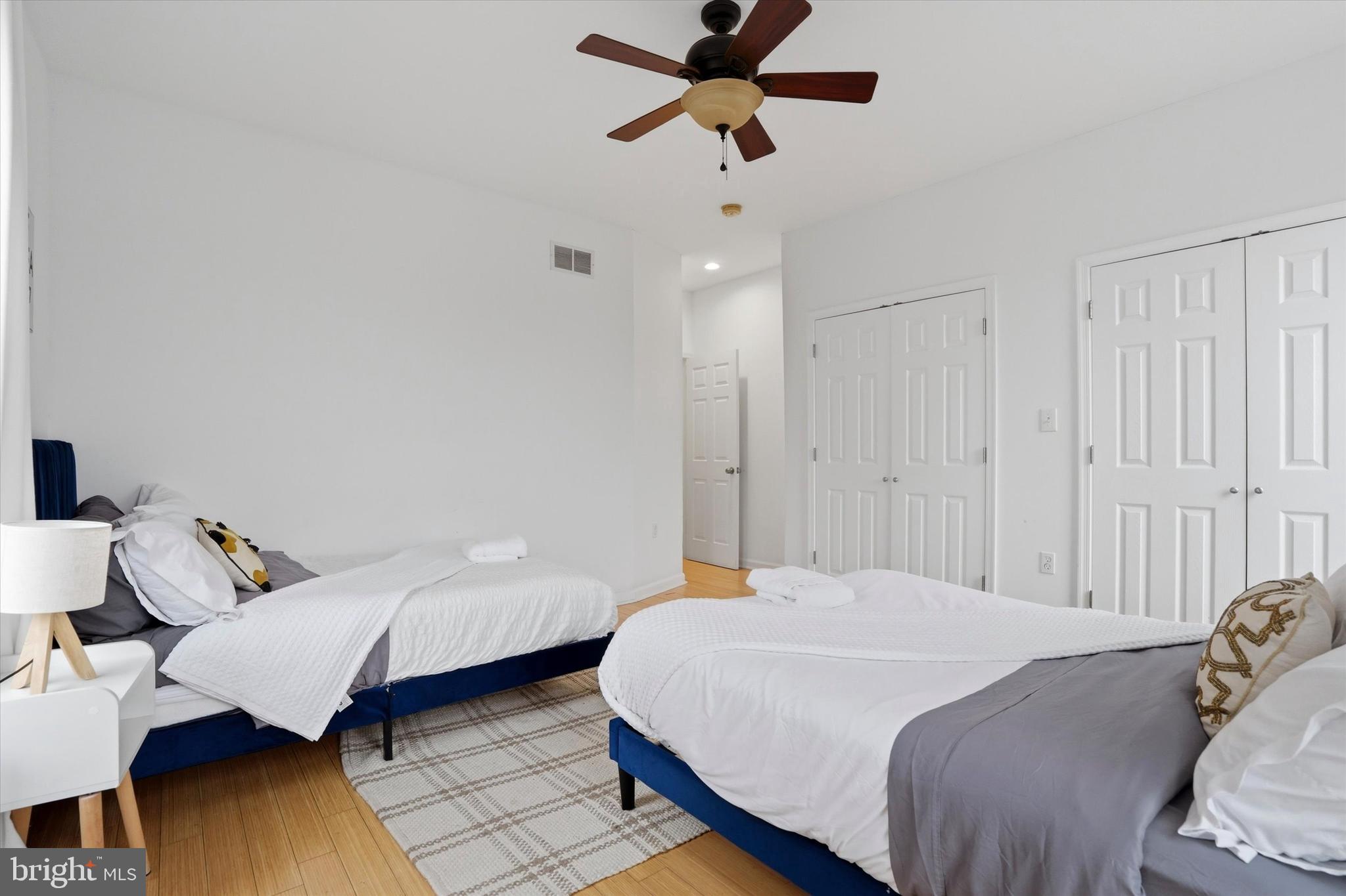 NORTHERN LIBERTIES - Commercial Sale