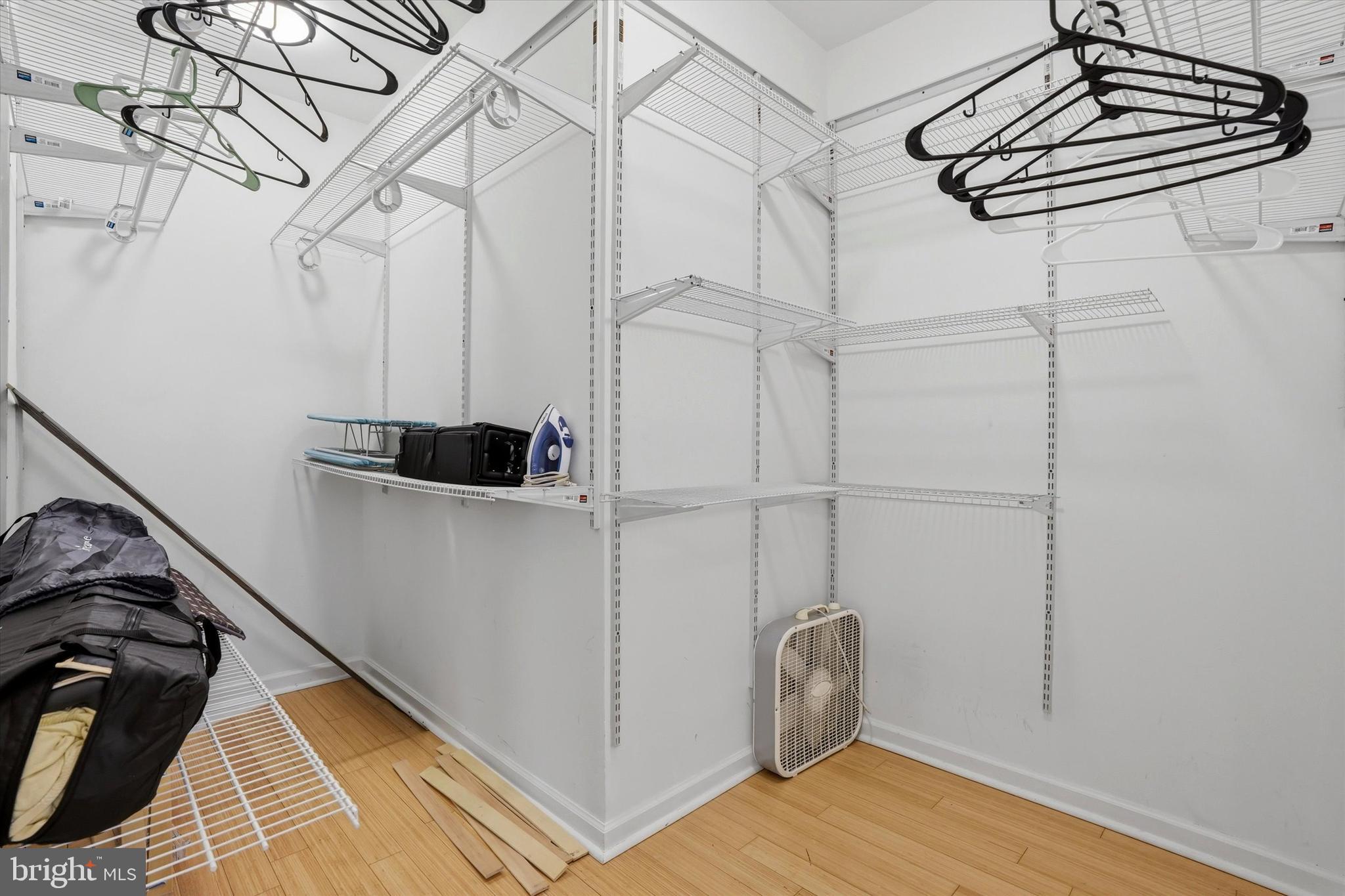 NORTHERN LIBERTIES - Commercial Sale