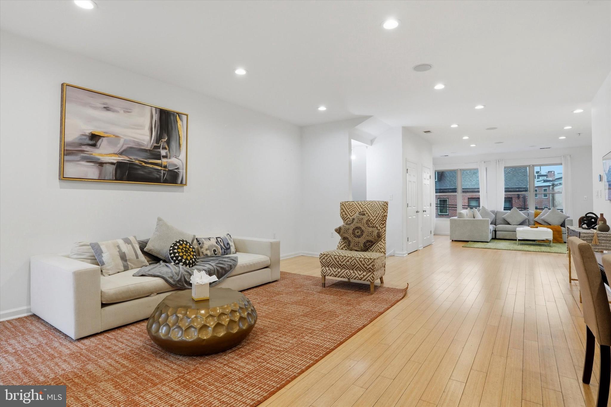 NORTHERN LIBERTIES - Commercial Sale