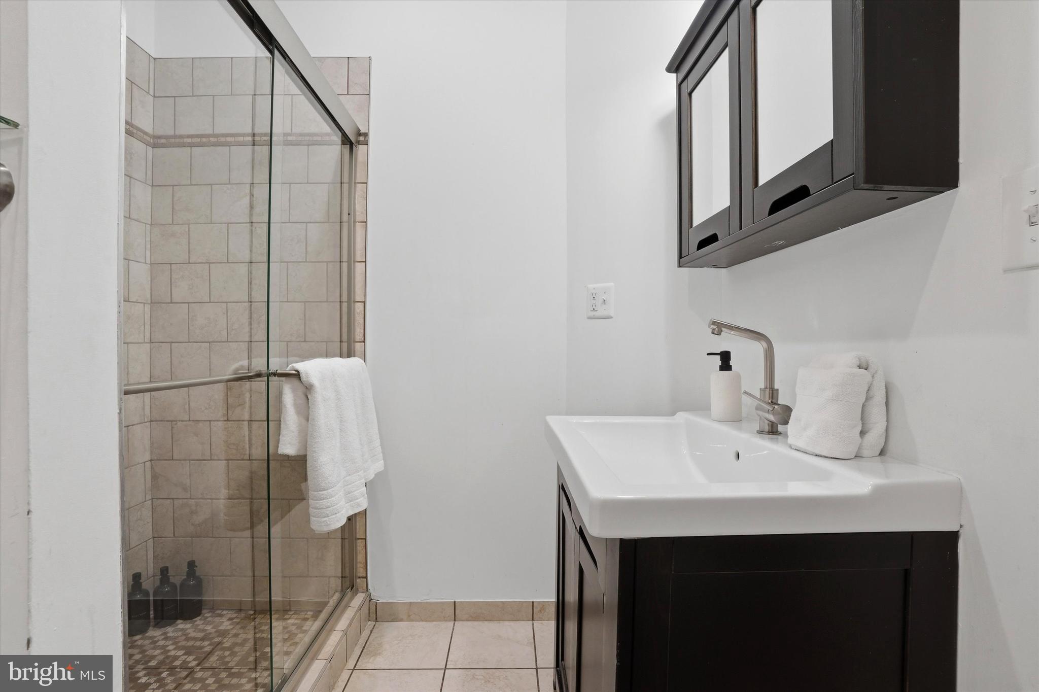 NORTHERN LIBERTIES - Commercial Sale