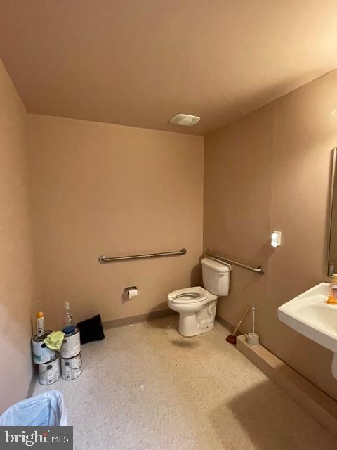 AQUIA PARK - Commercial Lease