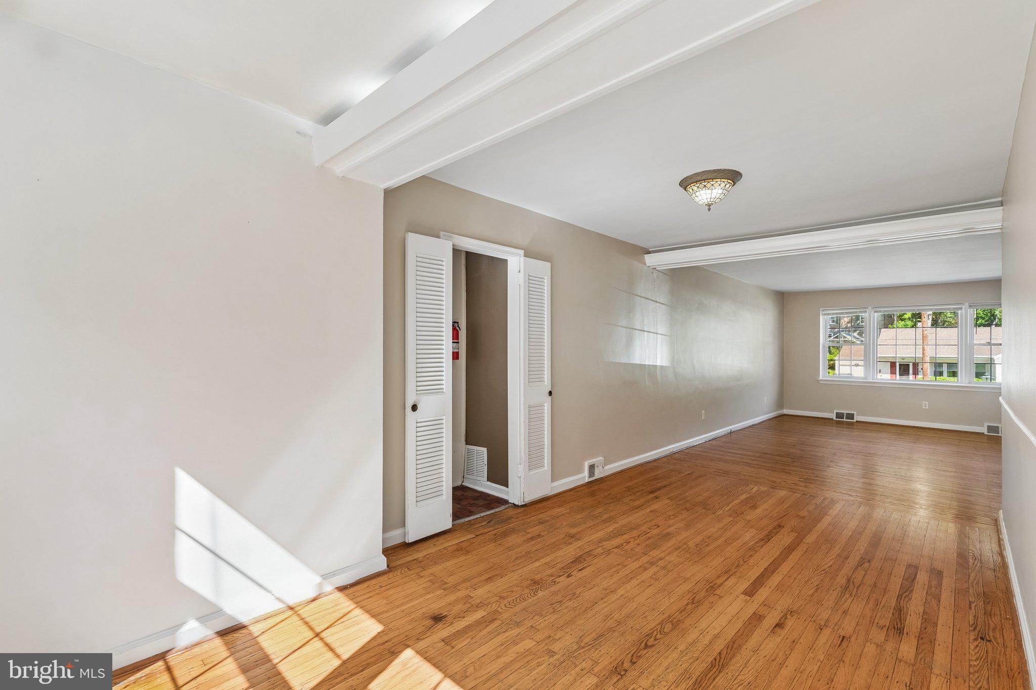 ELKINS PARK - Residential