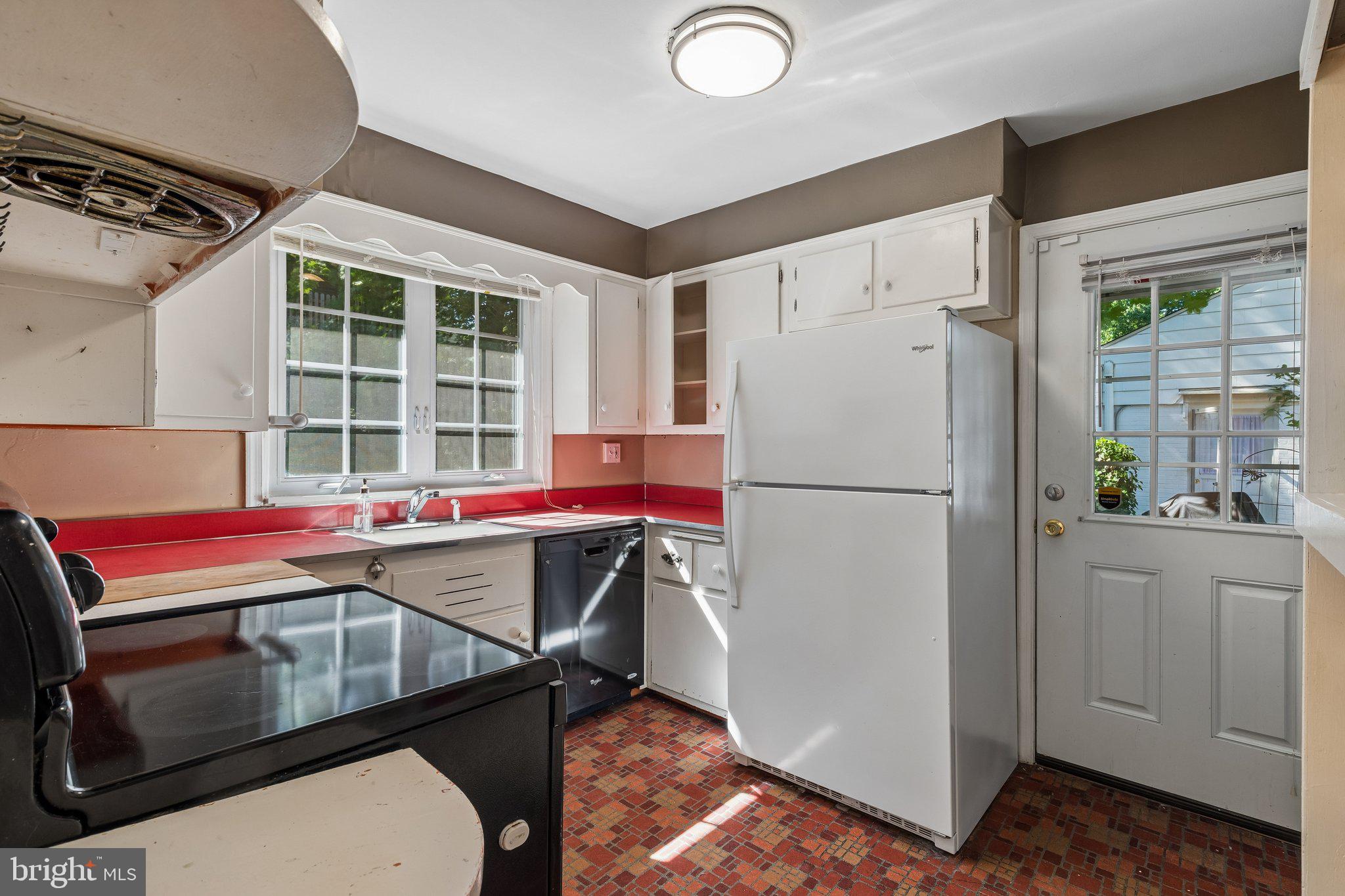 ELKINS PARK - Residential