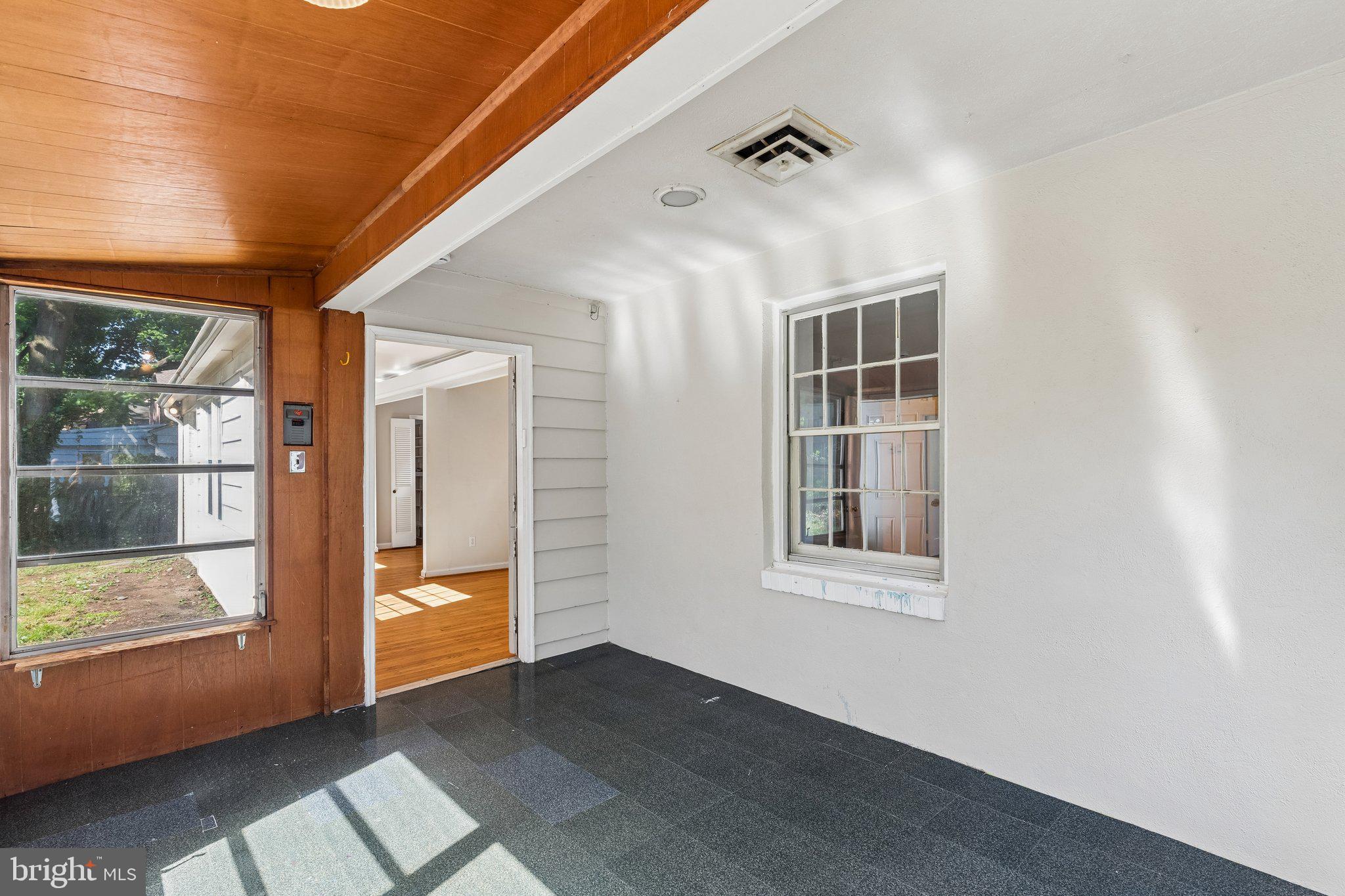 ELKINS PARK - Residential