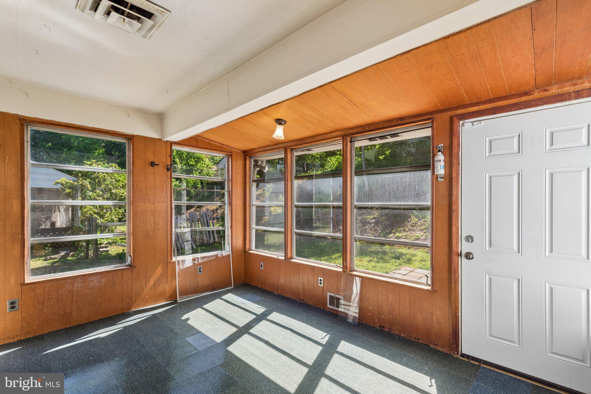 ELKINS PARK - Residential