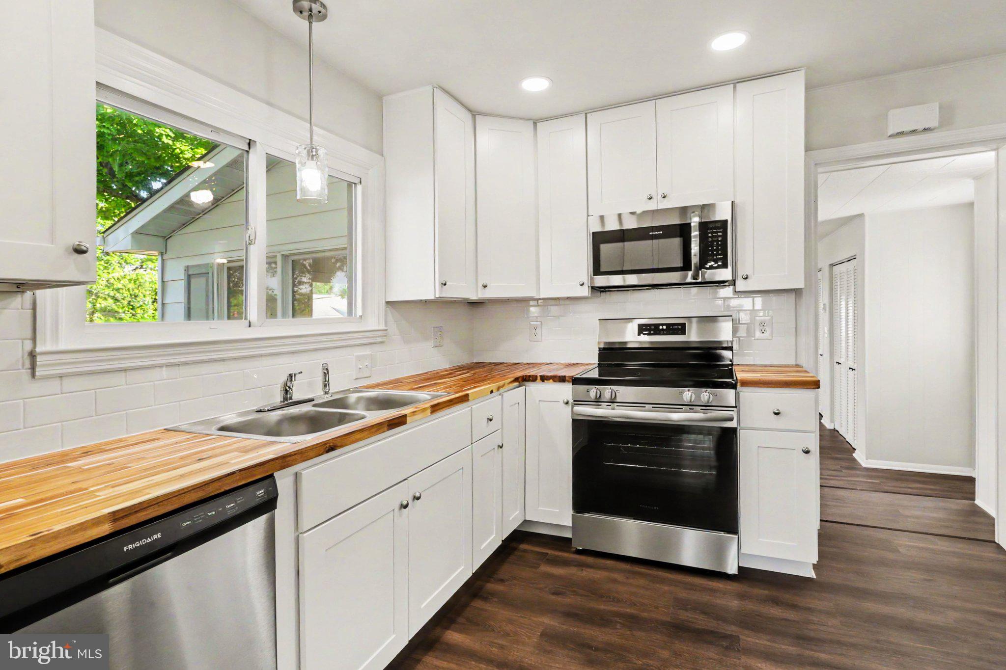 MIDDLETOWN - Residential