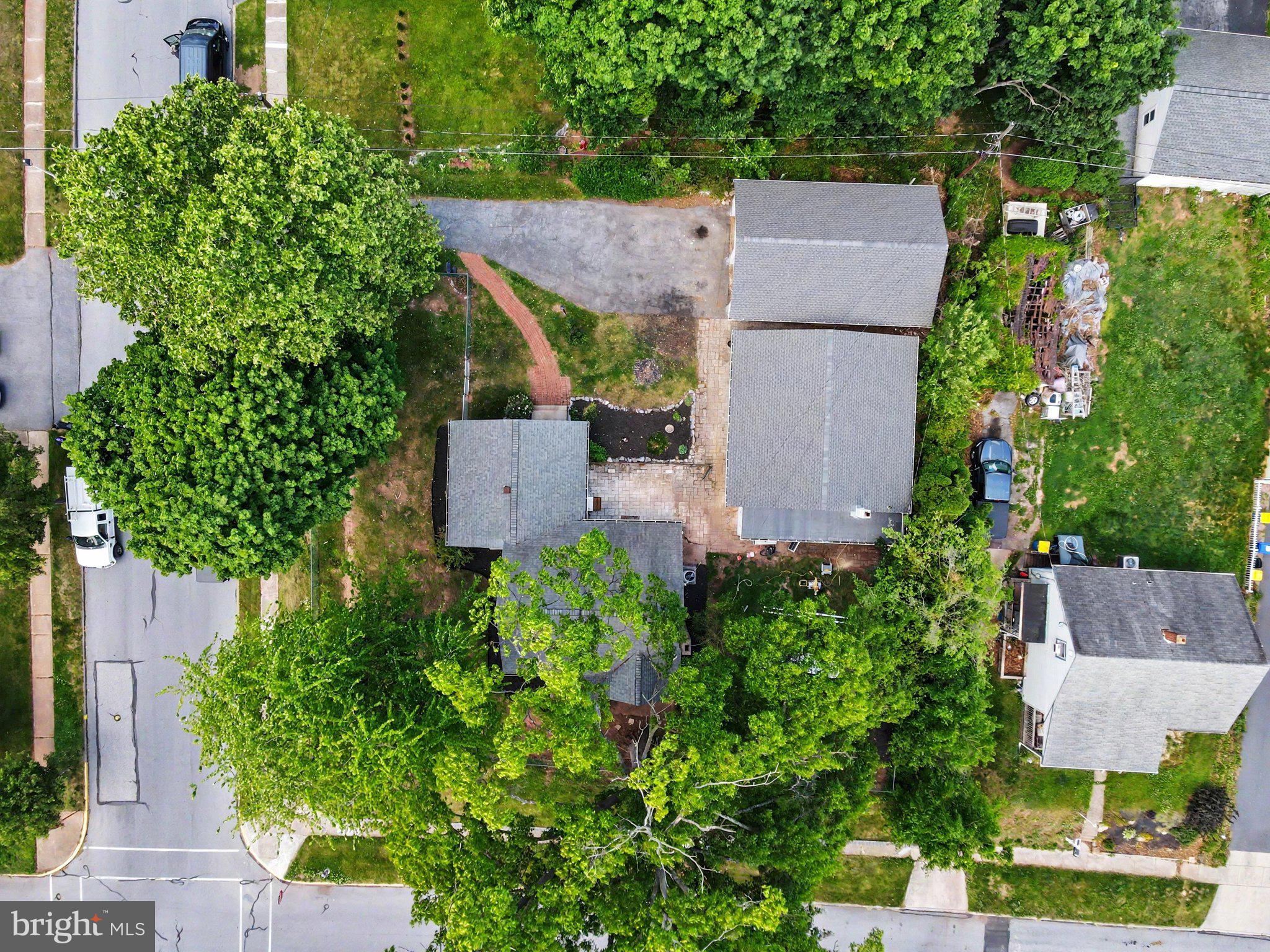 MIDDLETOWN - Residential