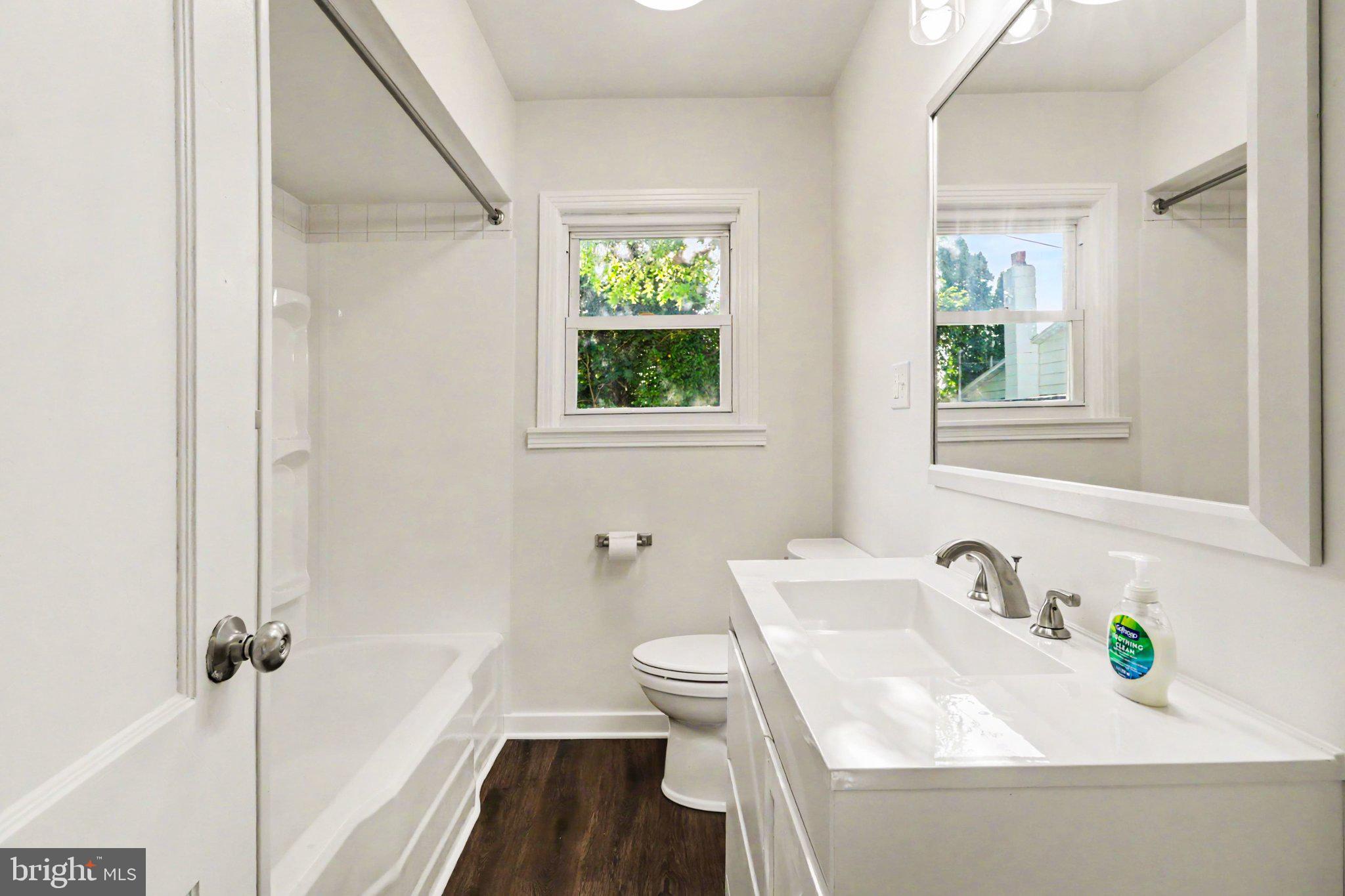 MIDDLETOWN - Residential