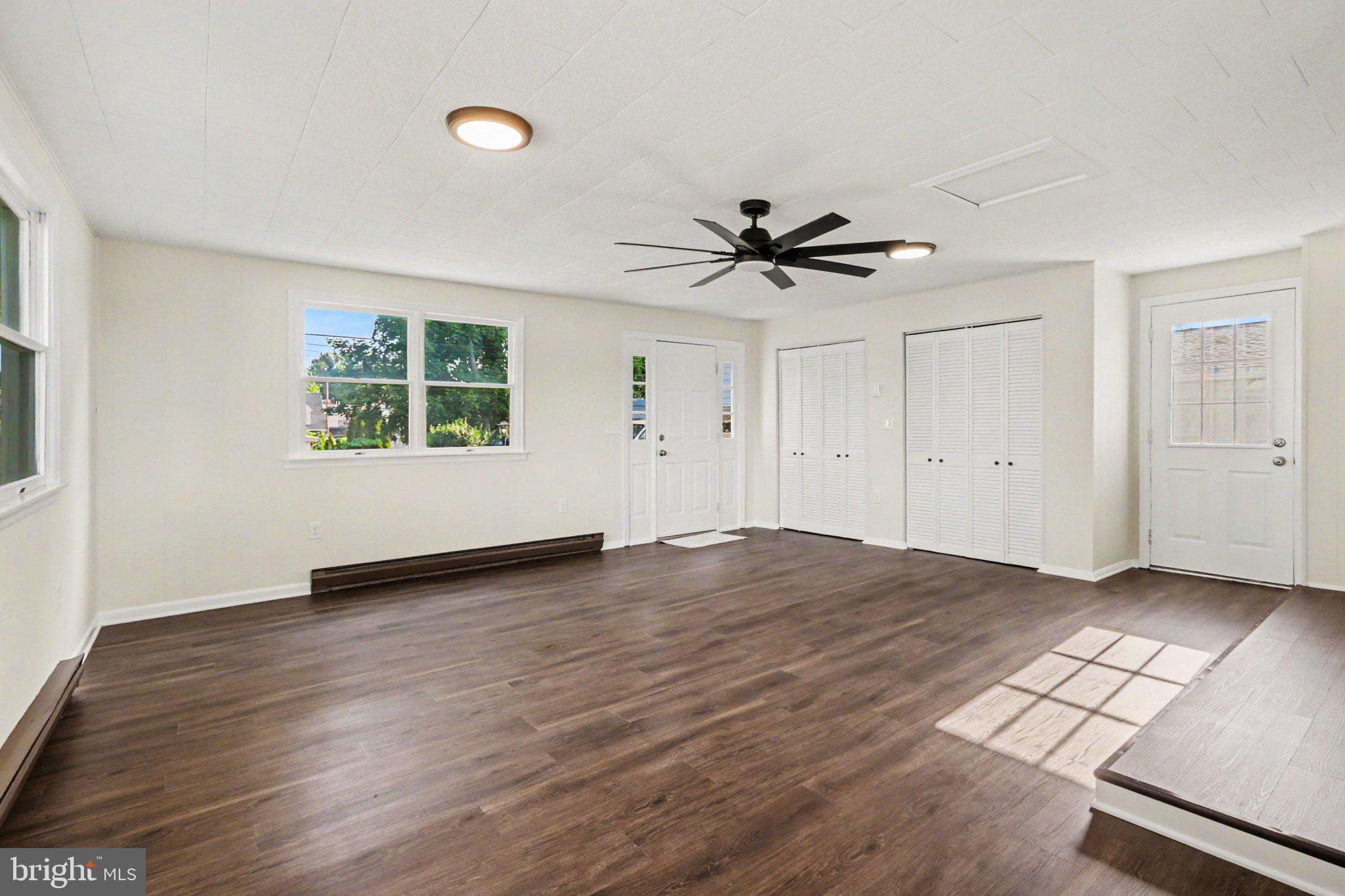 MIDDLETOWN - Residential