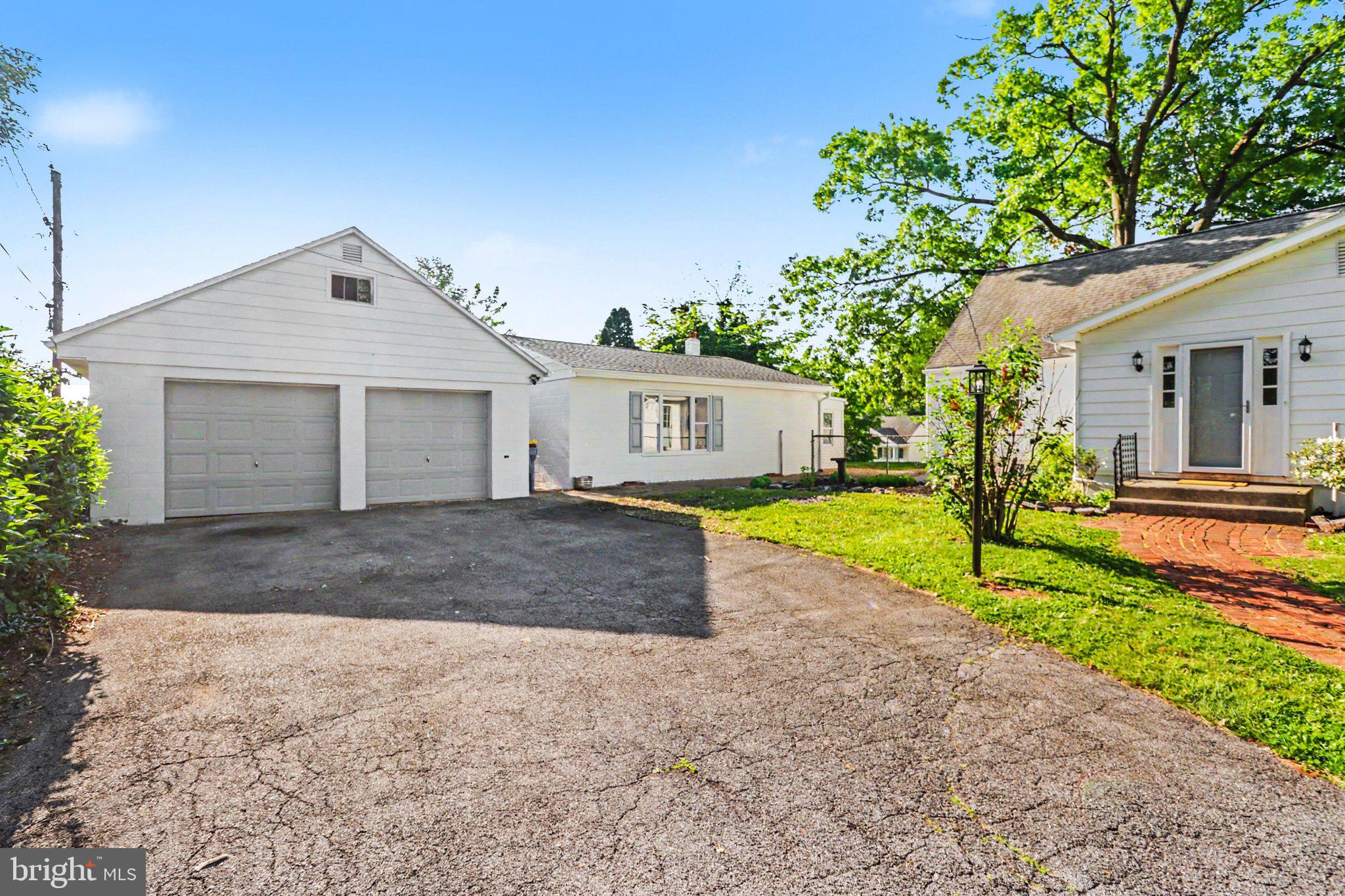 MIDDLETOWN - Residential