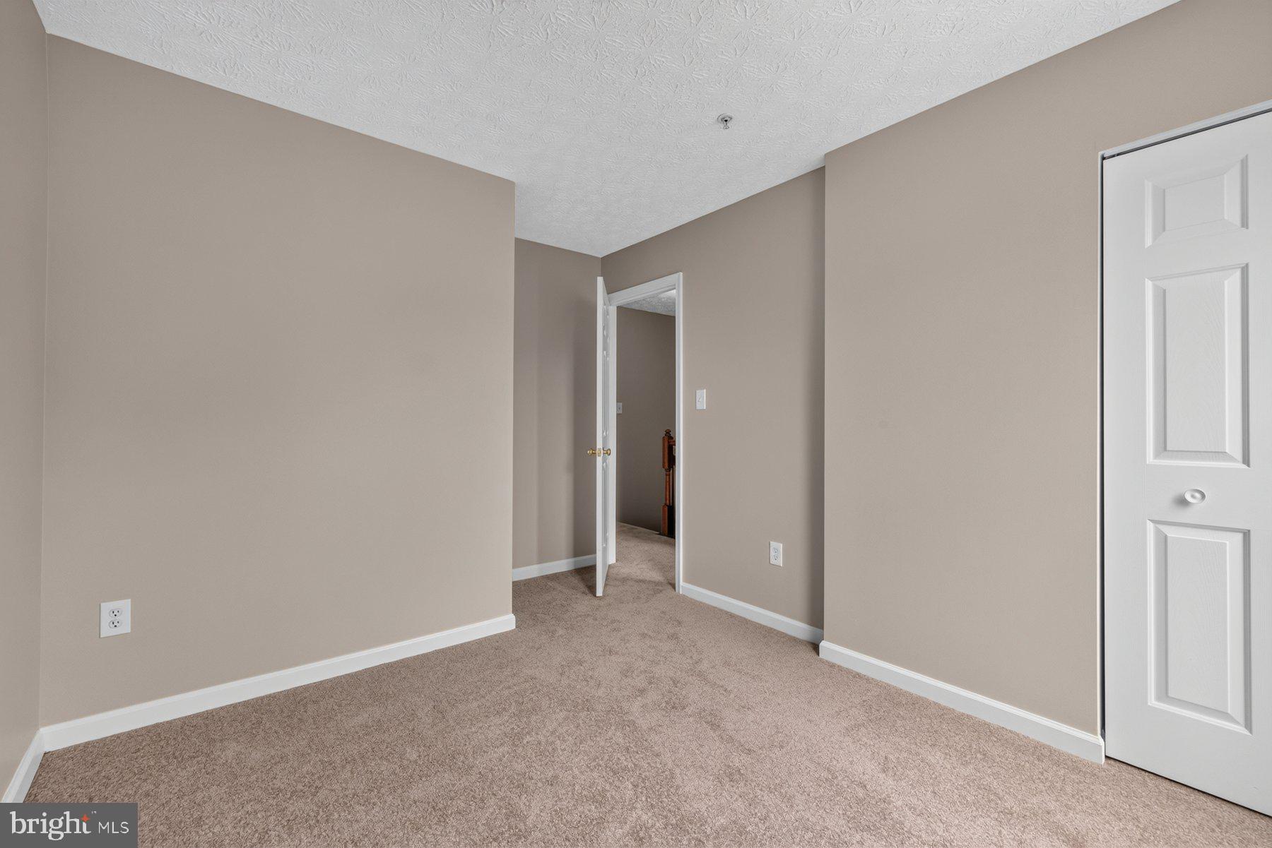 PINEY ORCHARD - Residential