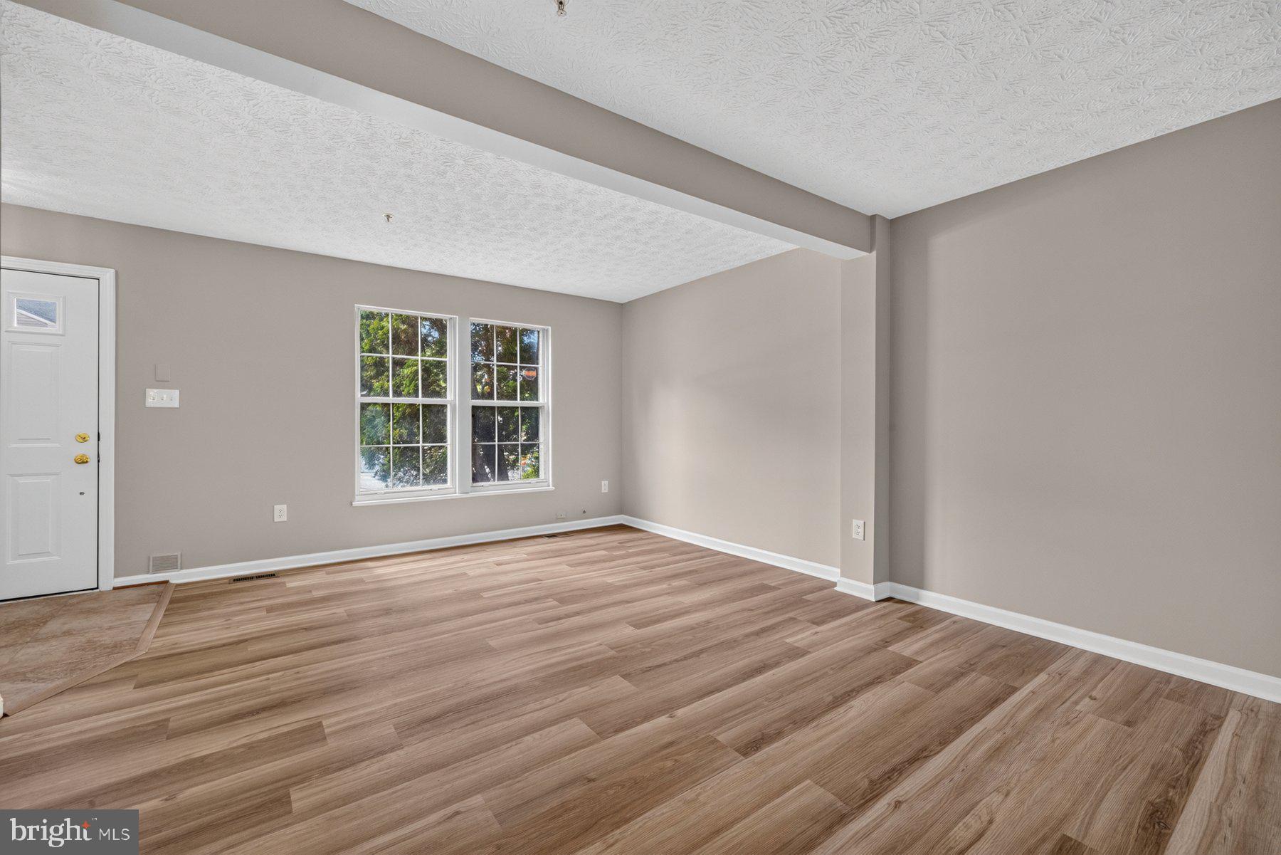 PINEY ORCHARD - Residential