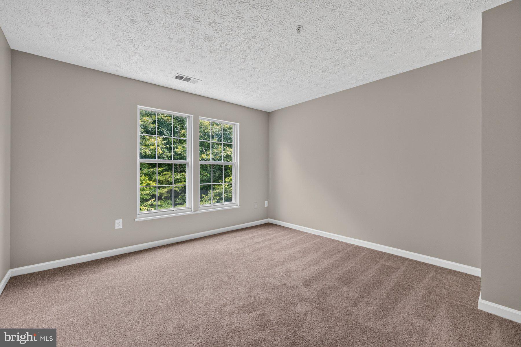 PINEY ORCHARD - Residential