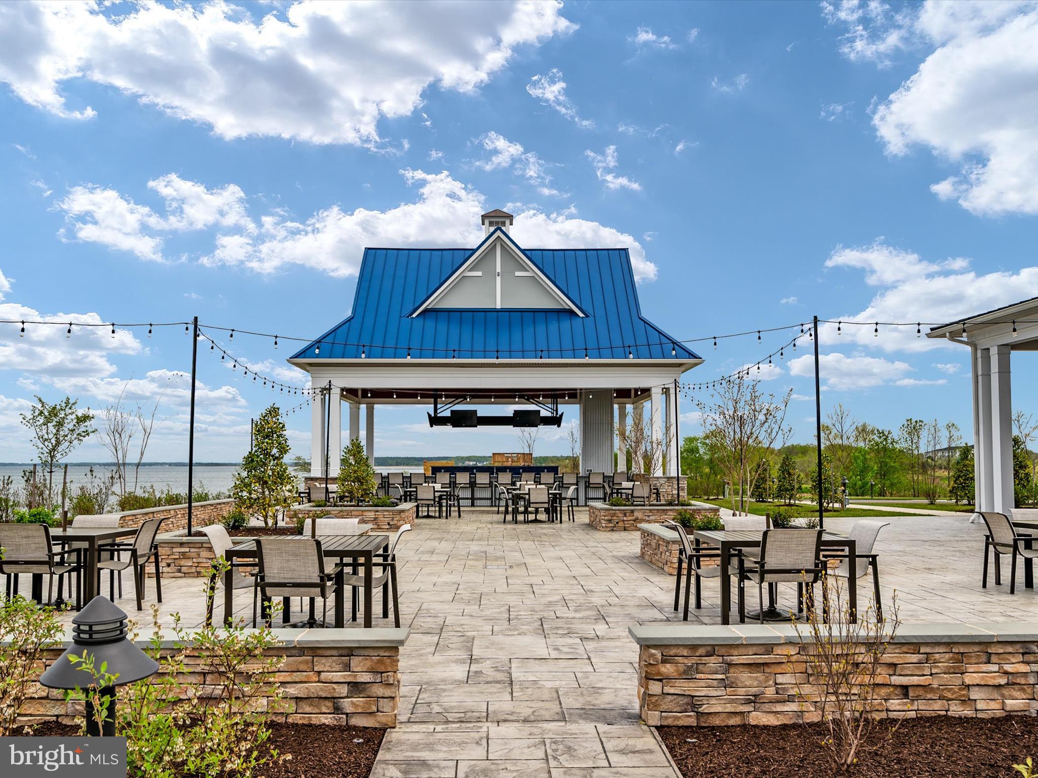 FOUR SEASONS AT KENT ISLAND - Residential