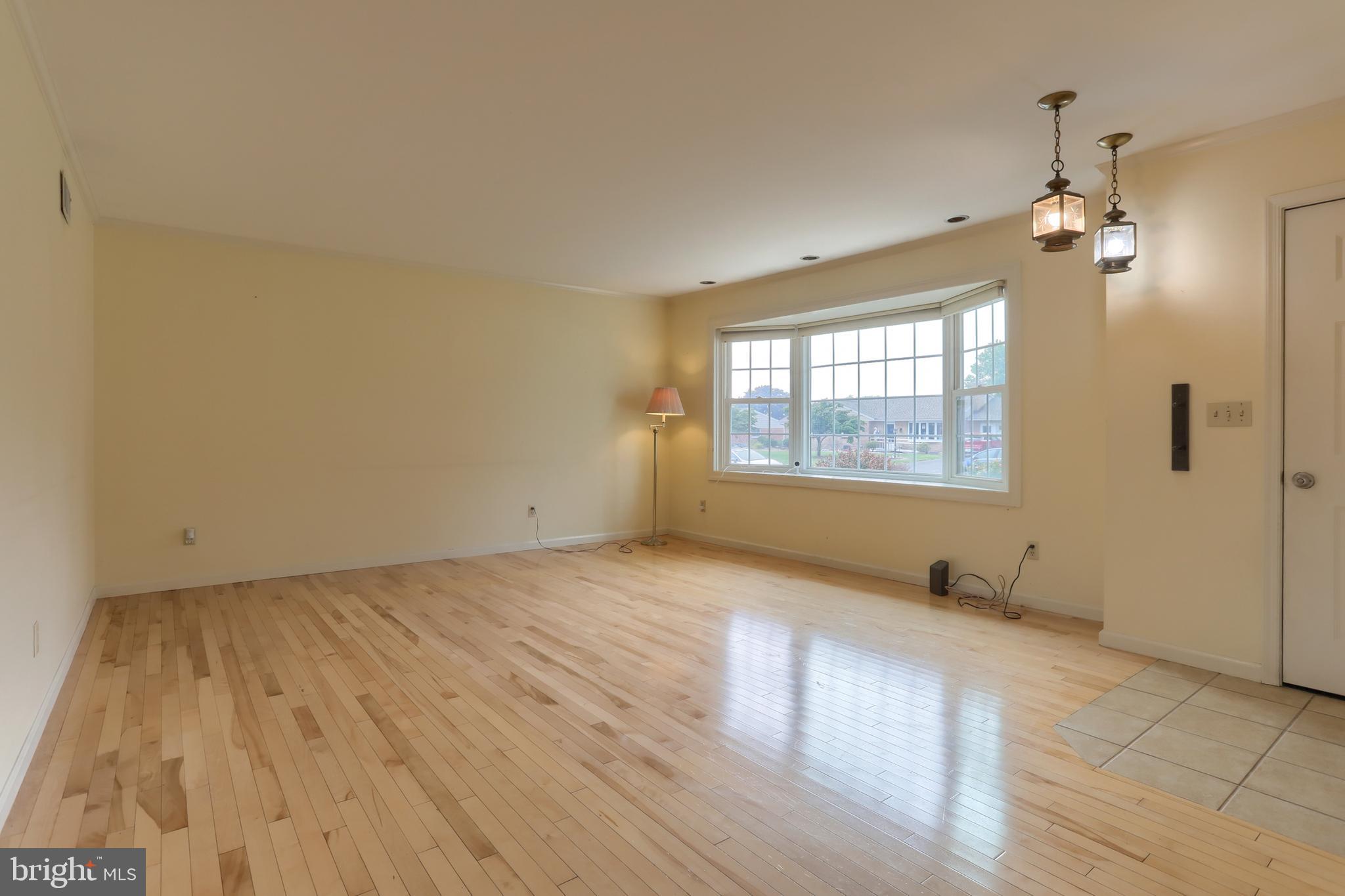 LYNNCREST - Residential