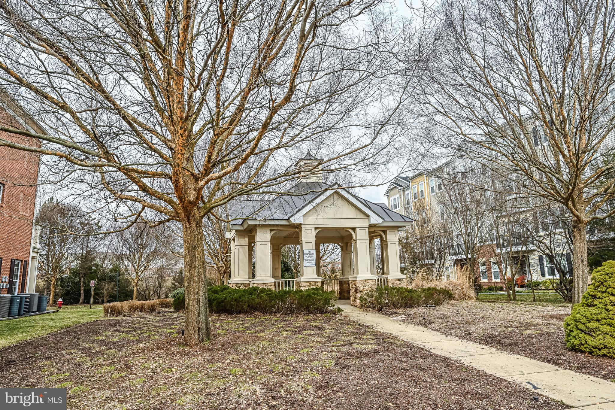 STONE MILL - Residential Lease