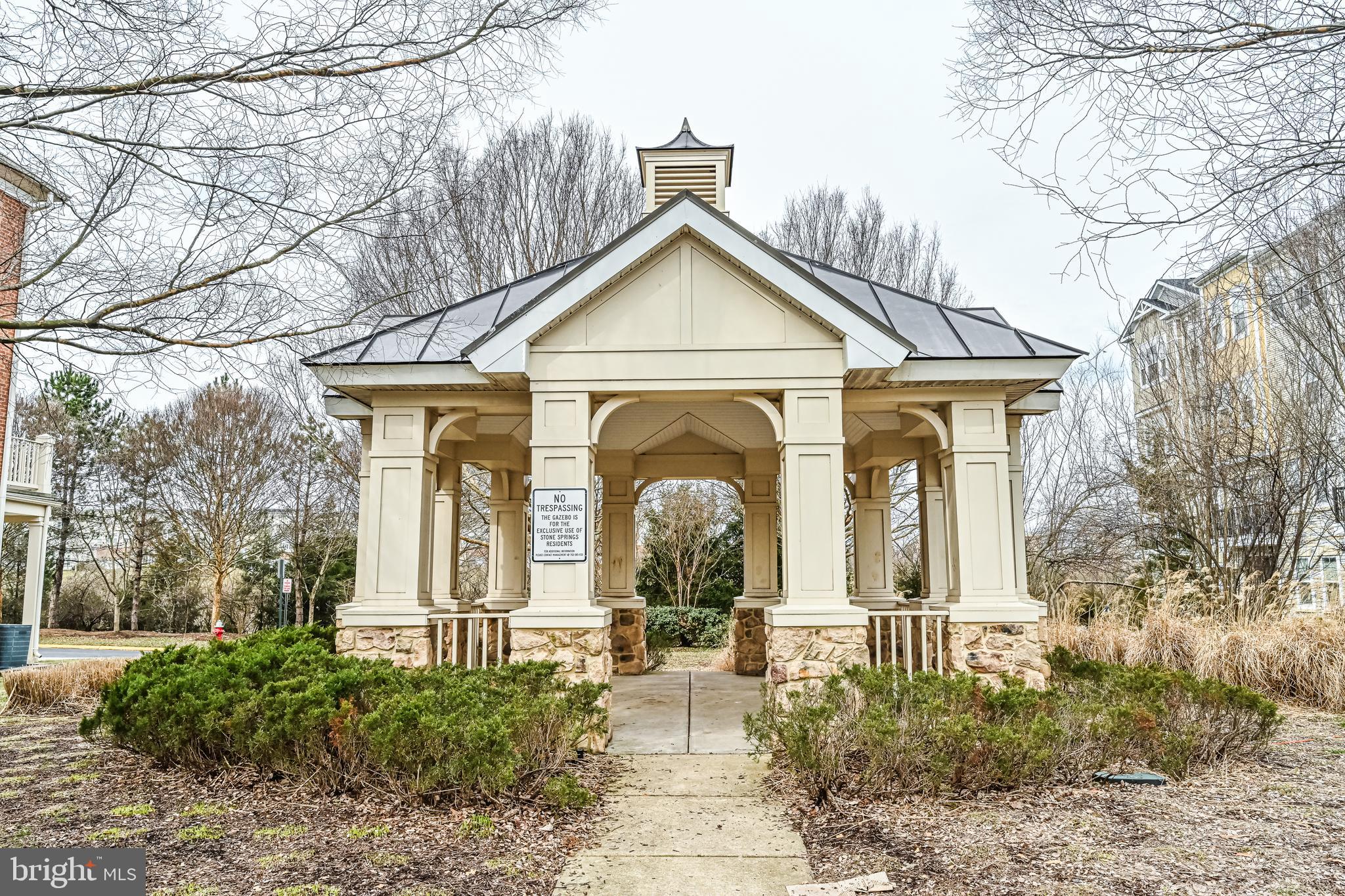 STONE MILL - Residential Lease