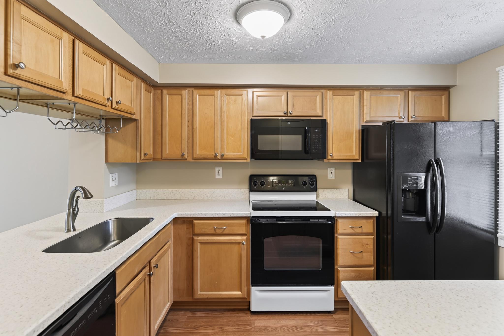 NEWINGTON COMMONS - Residential