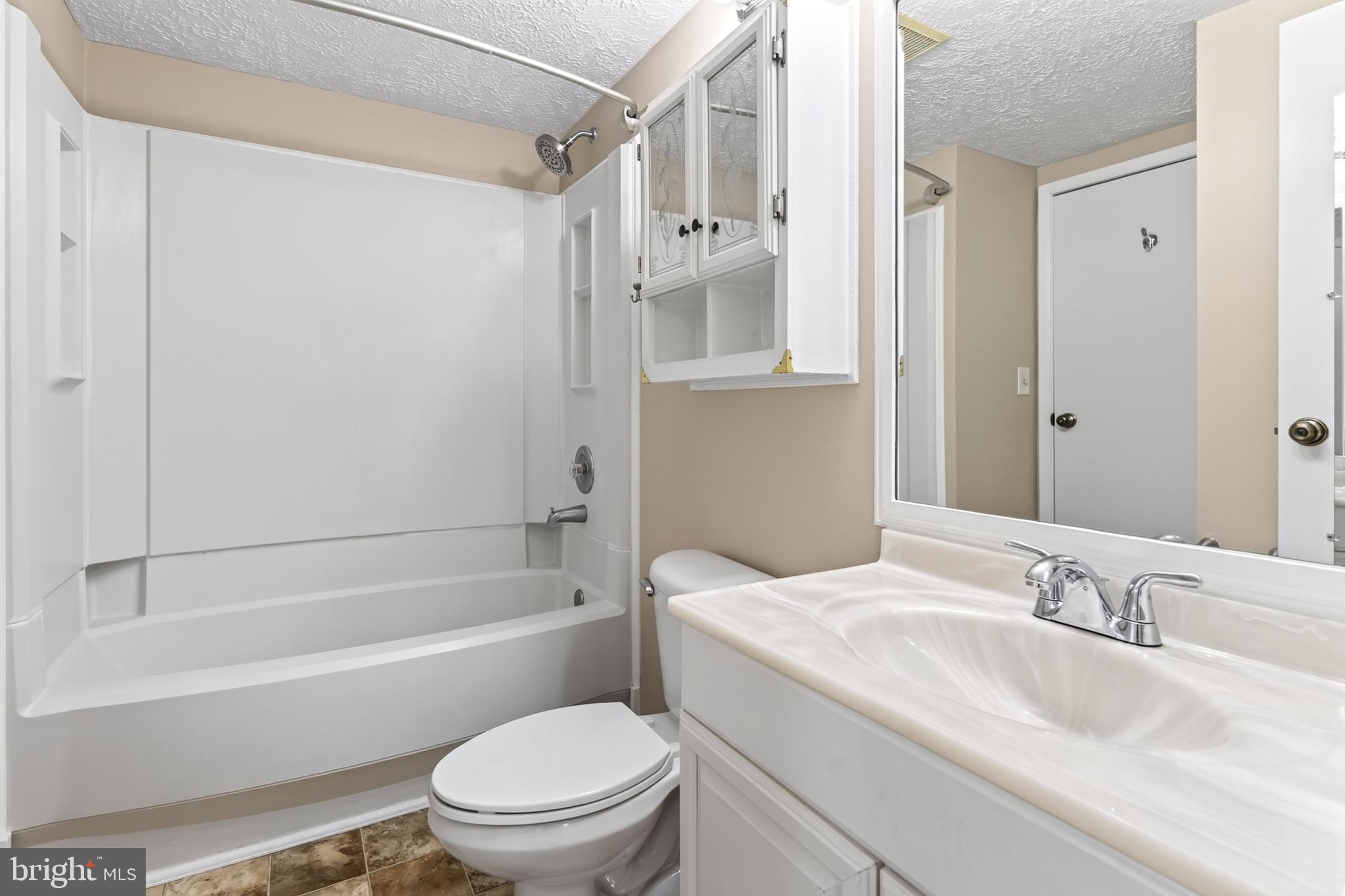 NEWINGTON COMMONS - Residential