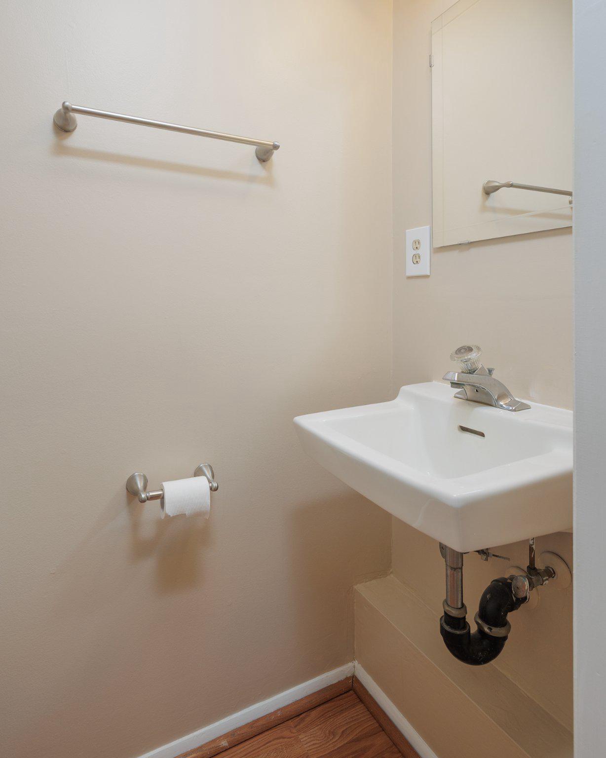 NEWINGTON COMMONS - Residential