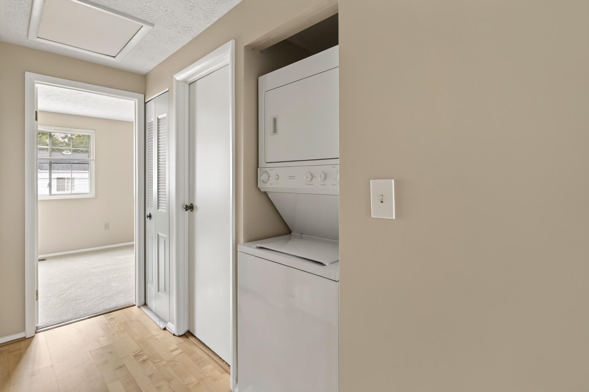 NEWINGTON COMMONS - Residential