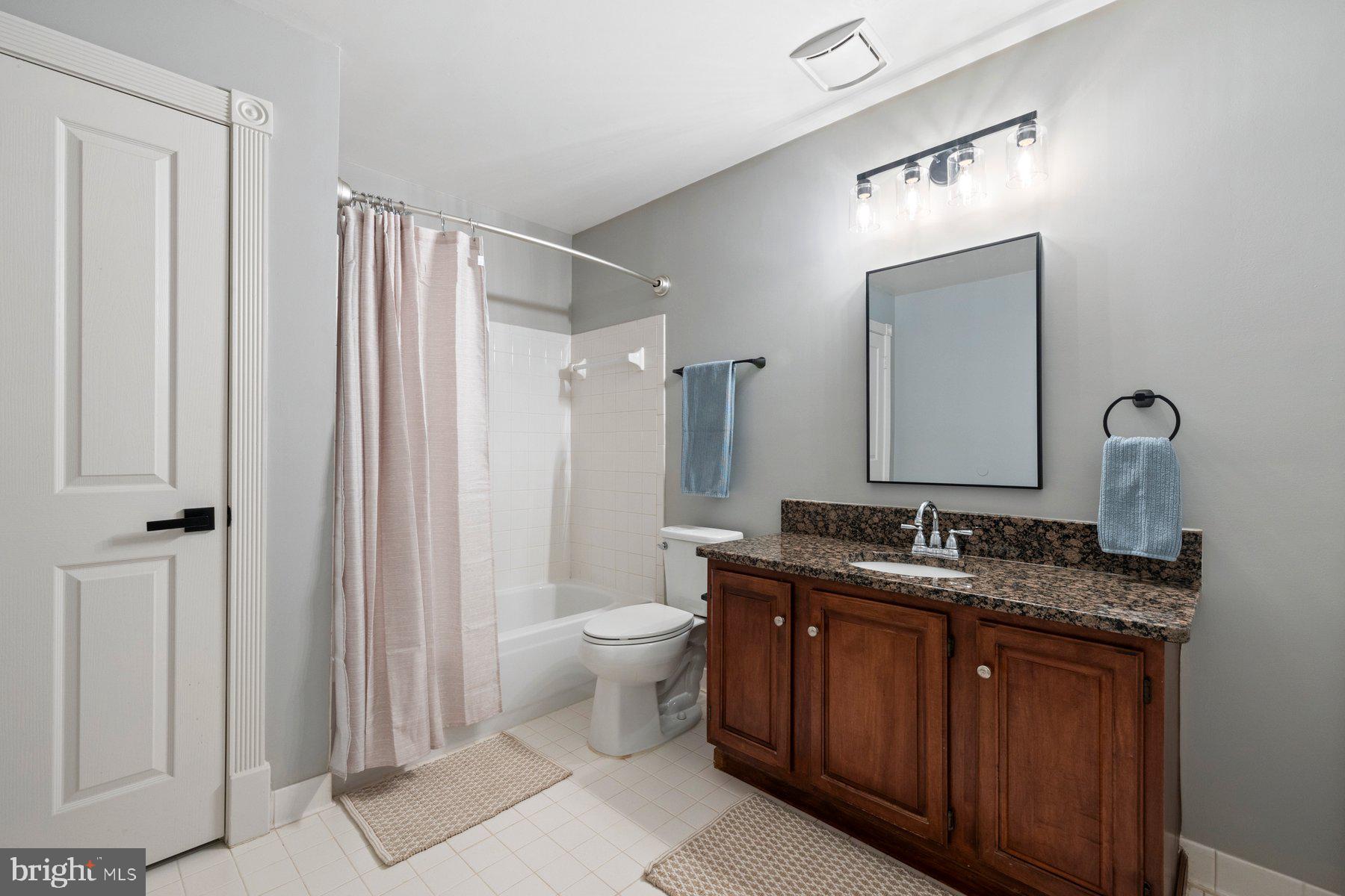 POTOMAC LAKES - Residential