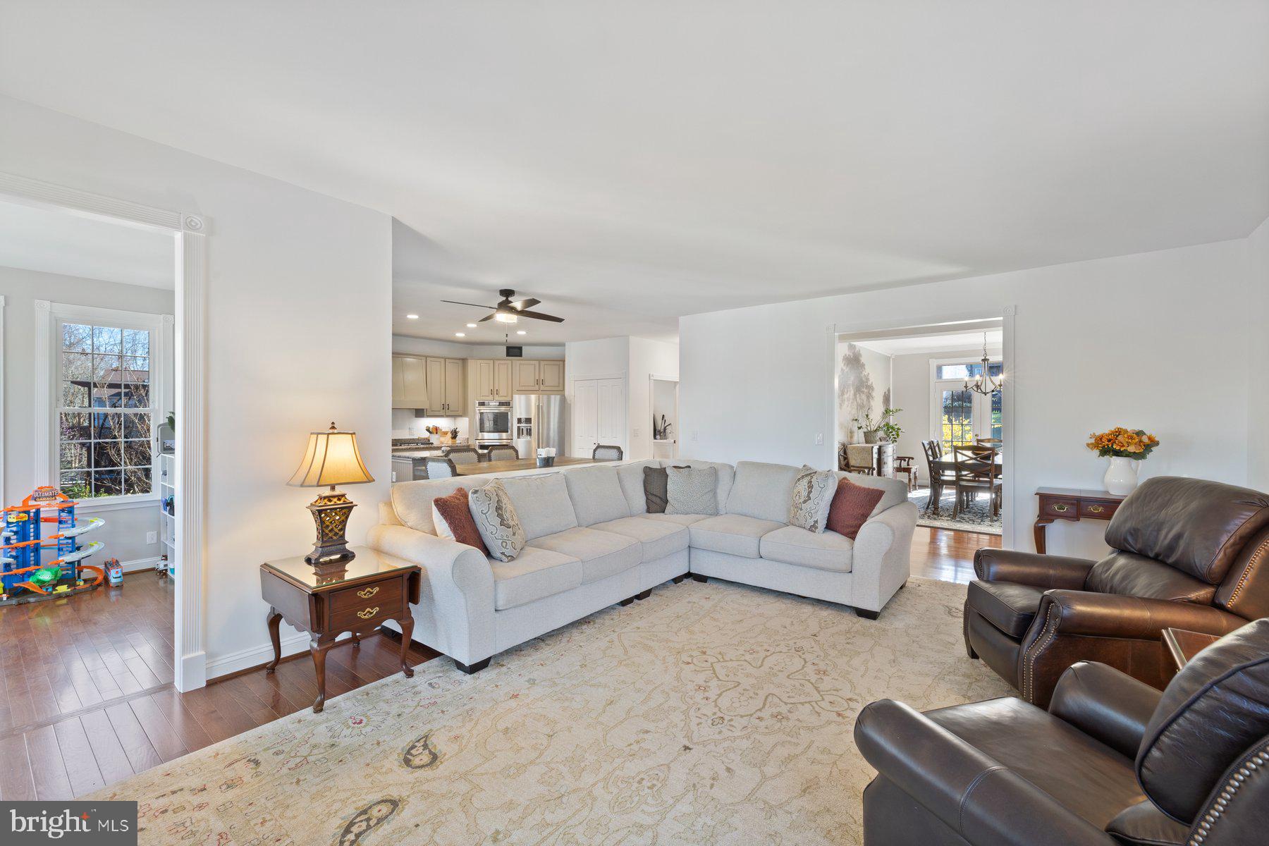 POTOMAC LAKES - Residential
