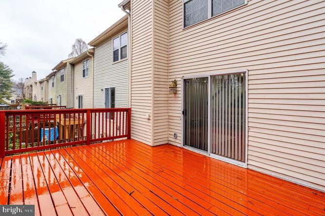 WOODSTREAM EAST - Residential Lease