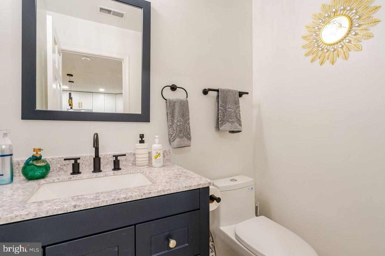 WOODSTREAM EAST - Residential Lease