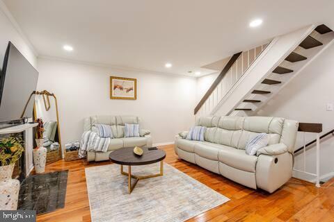 WOODSTREAM EAST - Residential Lease